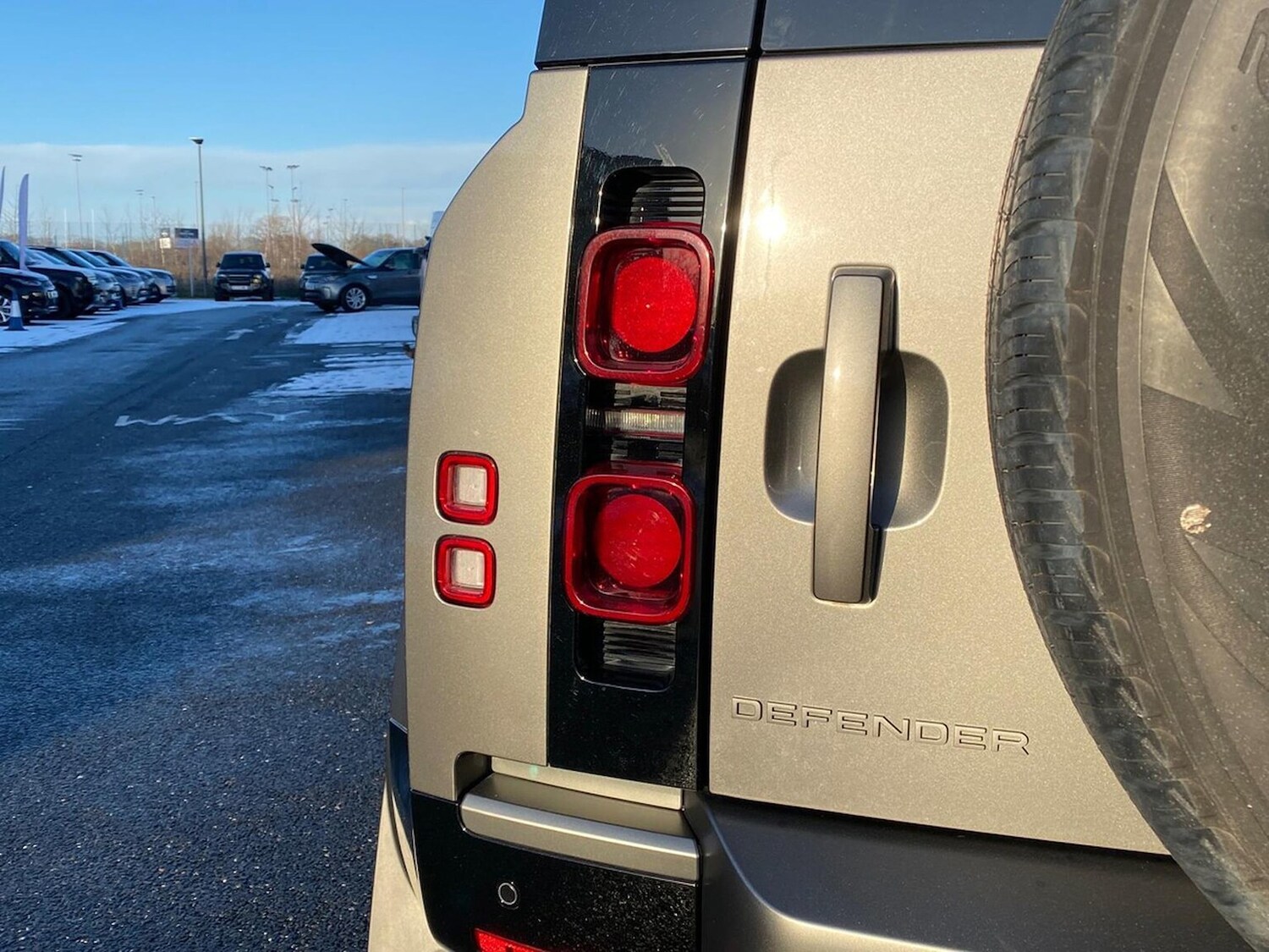 Used Land Rover Defender 2023 for sale - 77487989: Photo 26