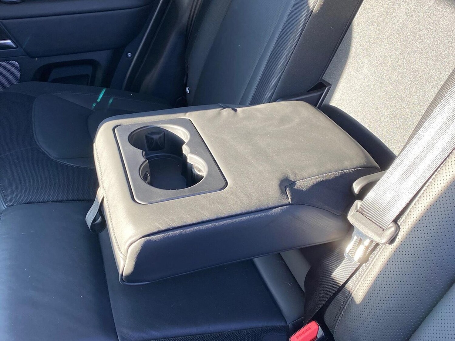 Used Land Rover Defender 2023 for sale - 77487989: Photo 33