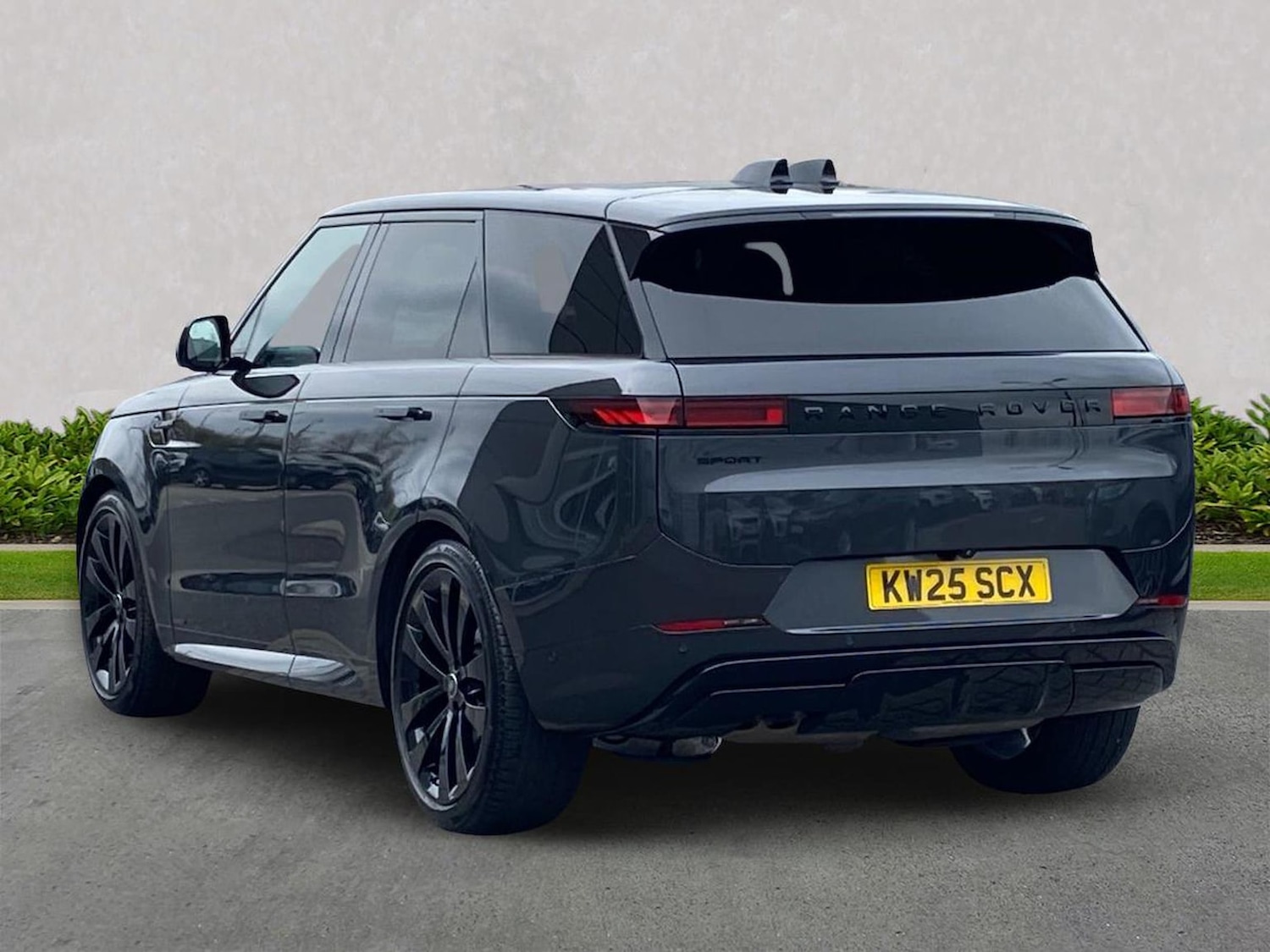 Used Land Rover Range Rover Sport 2025 for sale - 78193476: Photo 2