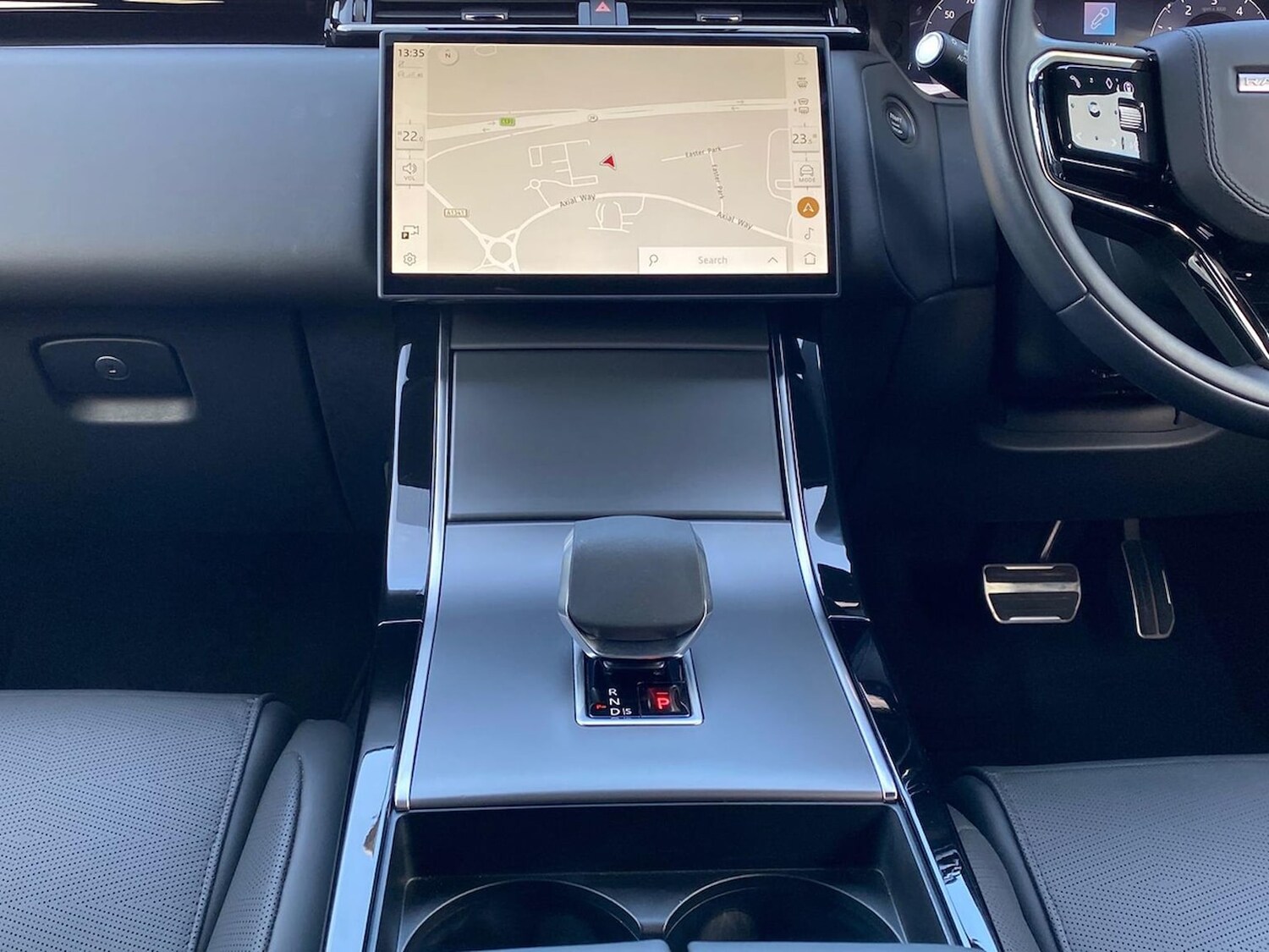 Used Land Rover Range Rover Velar 2024 for sale - 76559809: Photo 14