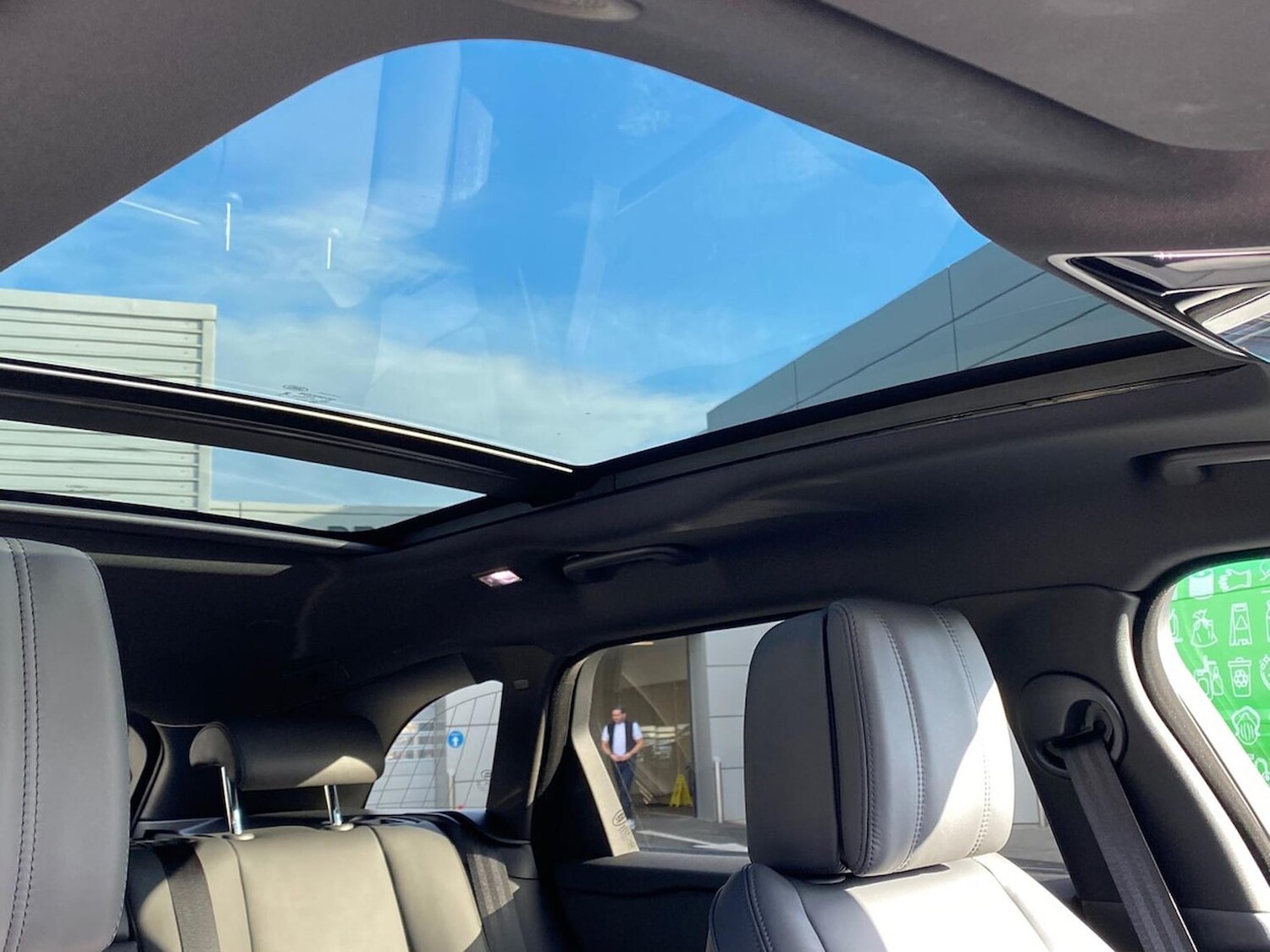 Used Land Rover Range Rover Velar 2024 for sale - 76559809: Photo 21