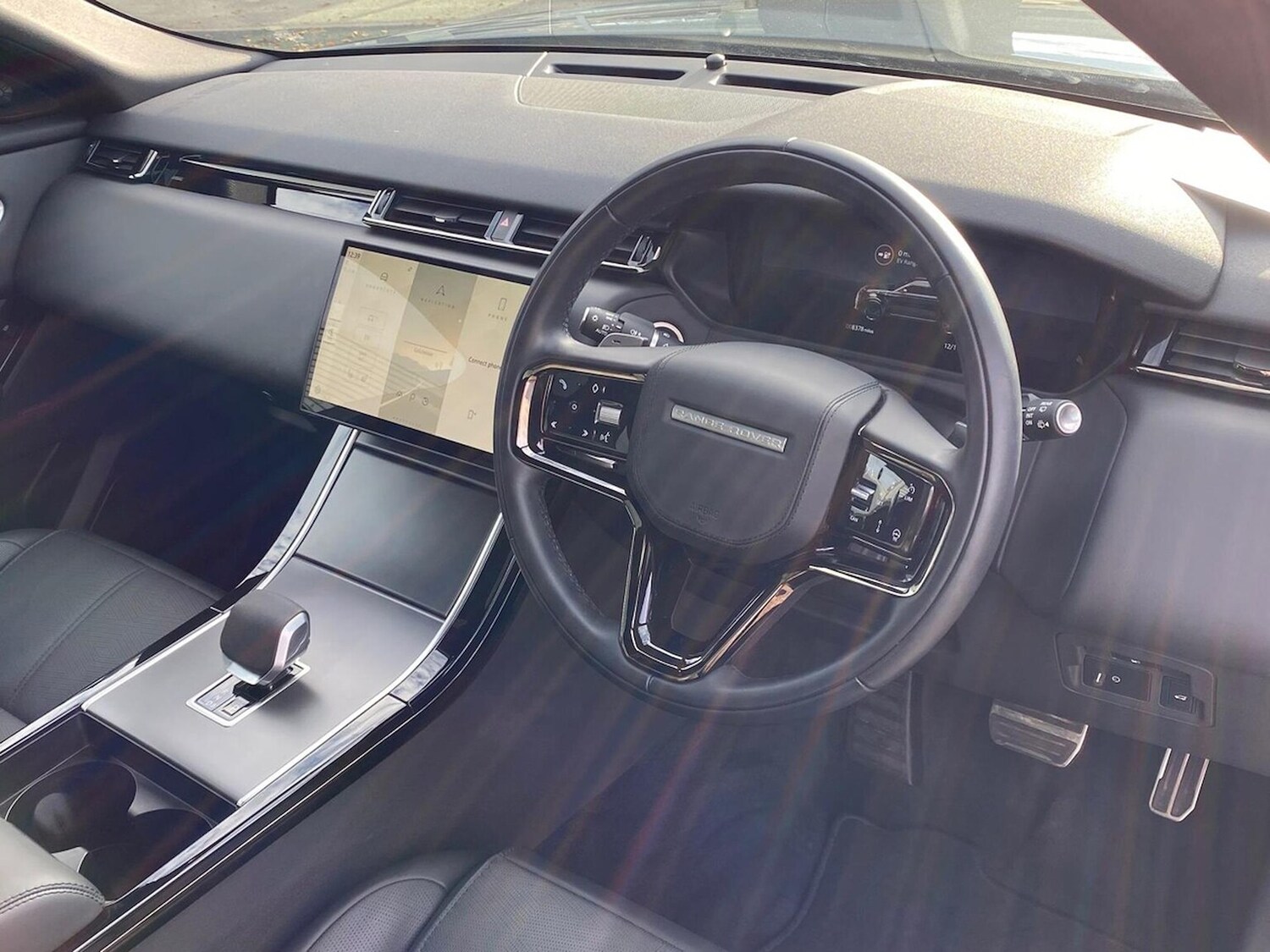 Used Land Rover Range Rover Velar 2024 for sale - 76559809: Photo 24