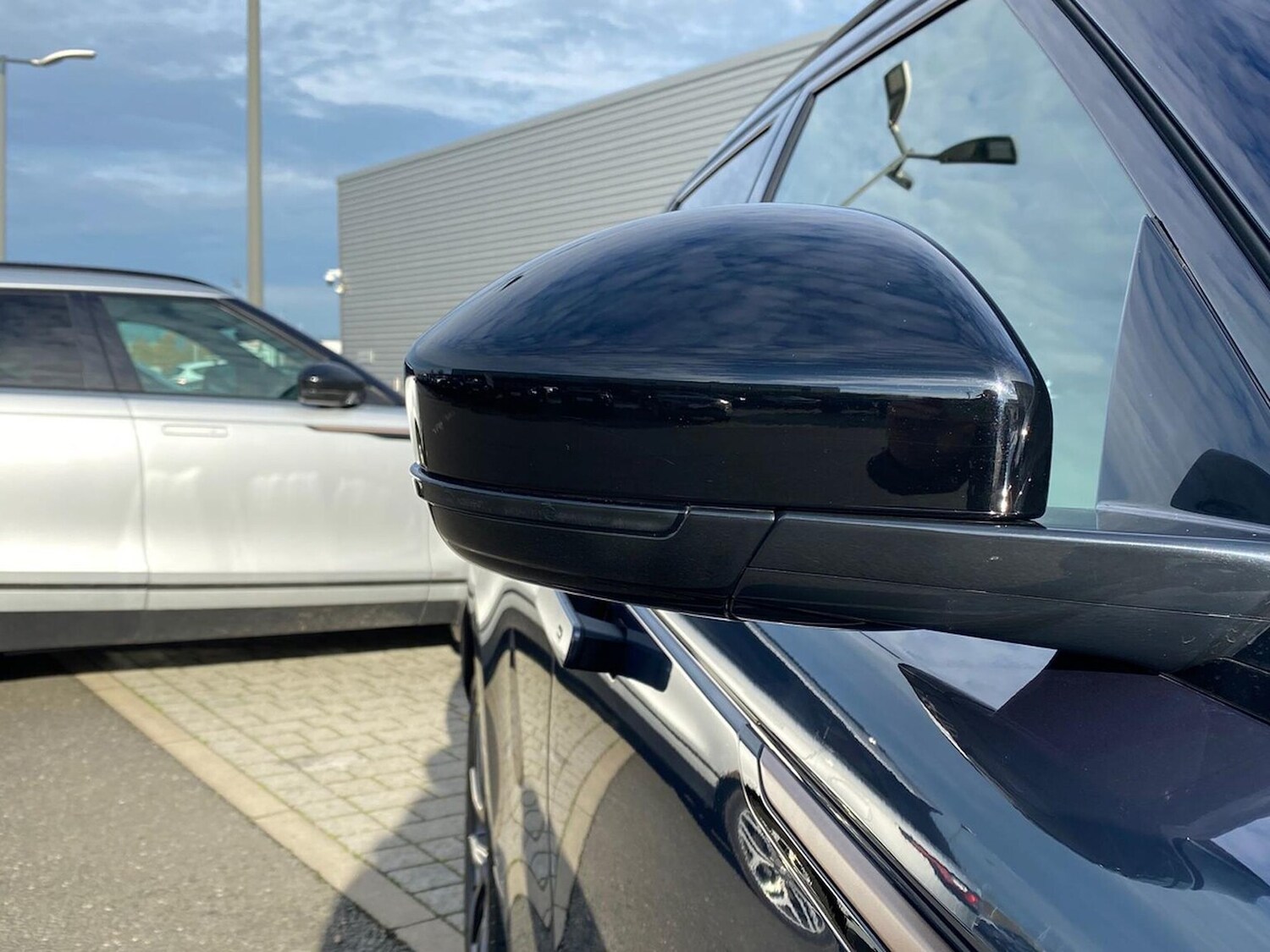 Used Land Rover Range Rover Velar 2024 for sale - 76559809: Photo 28