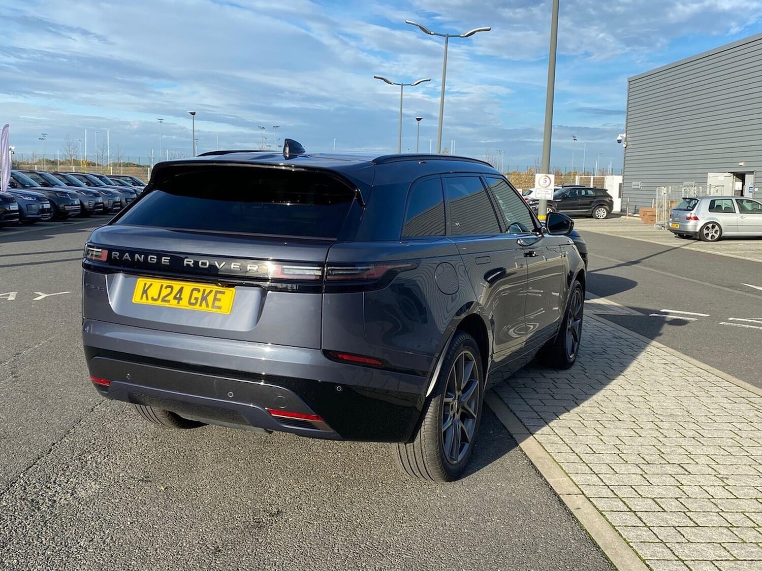 Used Land Rover Range Rover Velar 2024 for sale - 76559809: Photo 37