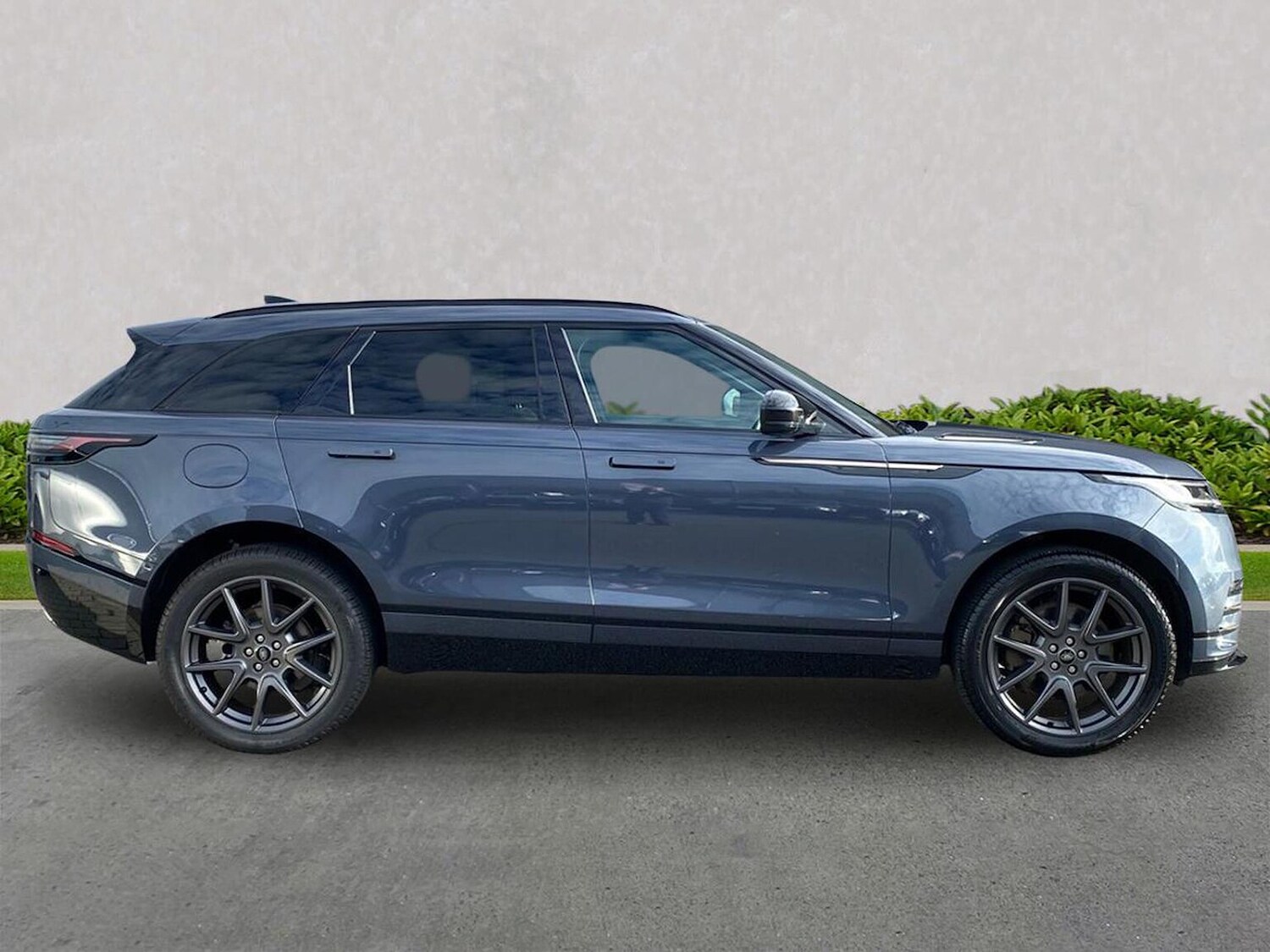 Used Land Rover Range Rover Velar 2024 for sale - 76559809: Photo 5