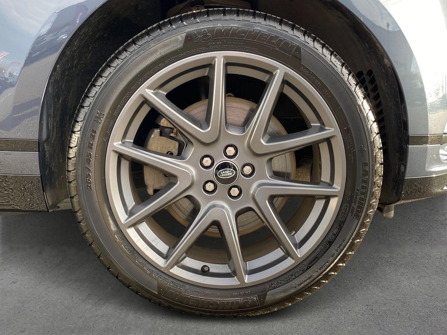 Used Land Rover Range Rover Velar 2024 for sale - 76559809: Photo 8