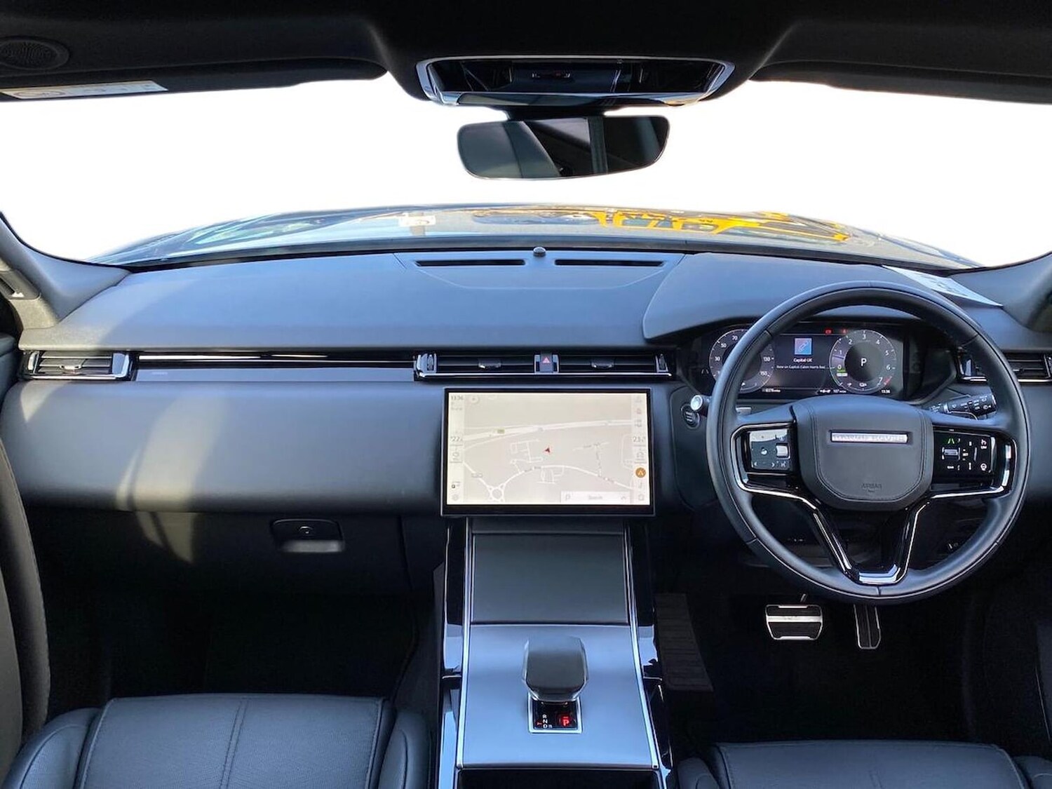 Used Land Rover Range Rover Velar 2024 for sale - 76559809: Photo 9