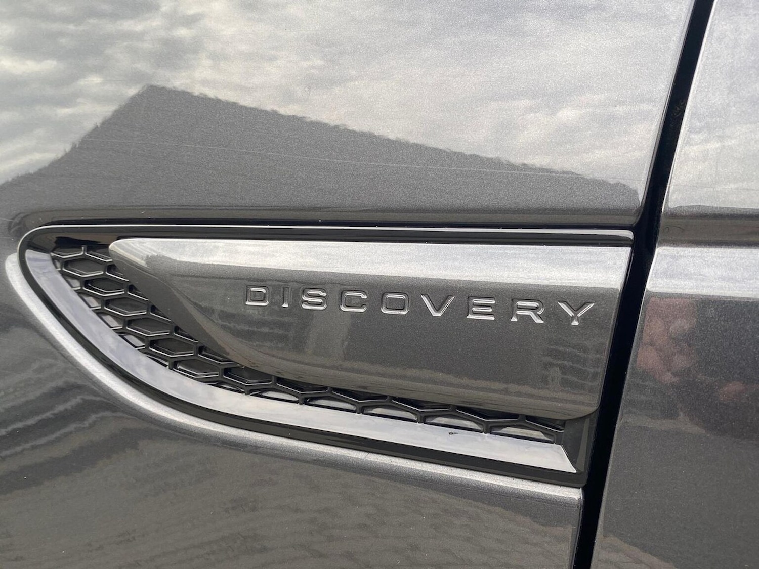 Used Land Rover Discovery Sport 2022 for sale - 76352472: Photo 24
