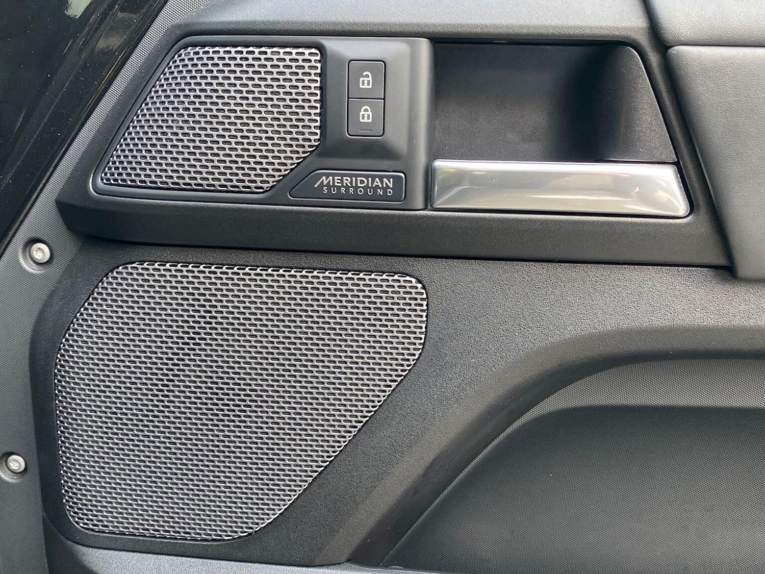 Used Land Rover Defender 2021 for sale - 75651687: Photo 24