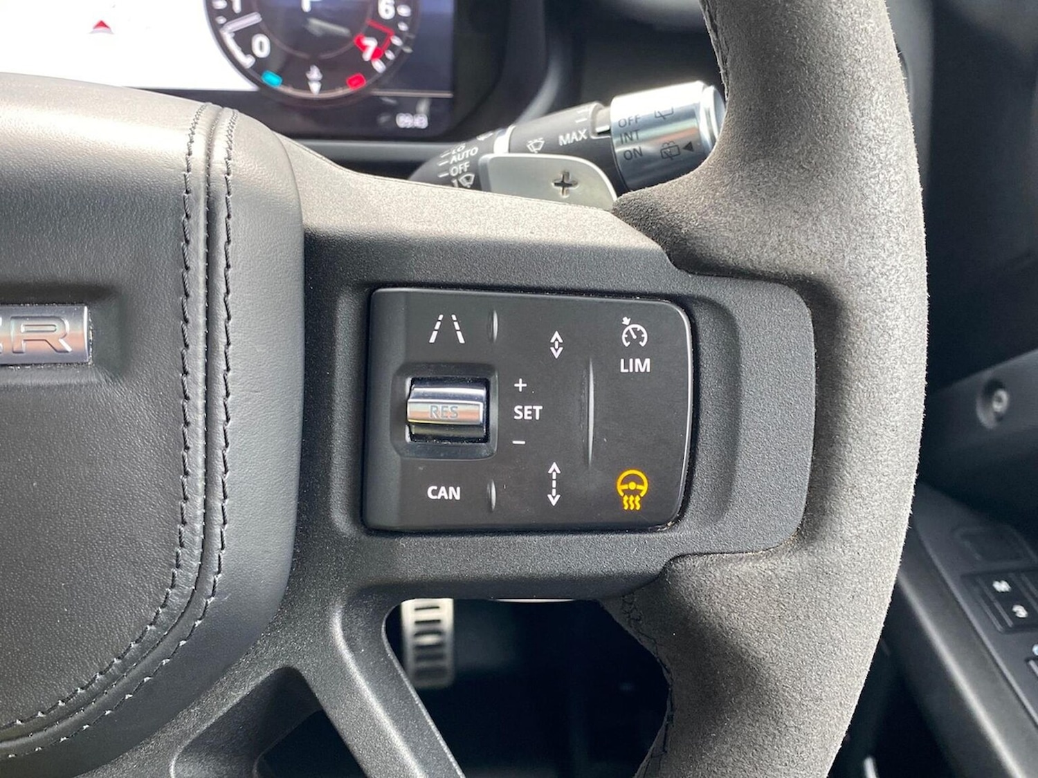 Used Land Rover Defender 2021 for sale - 75651687: Photo 38