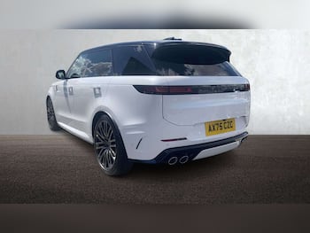 Used Land Rover Range Rover Sport 2026 for sale - 79845730: Photo