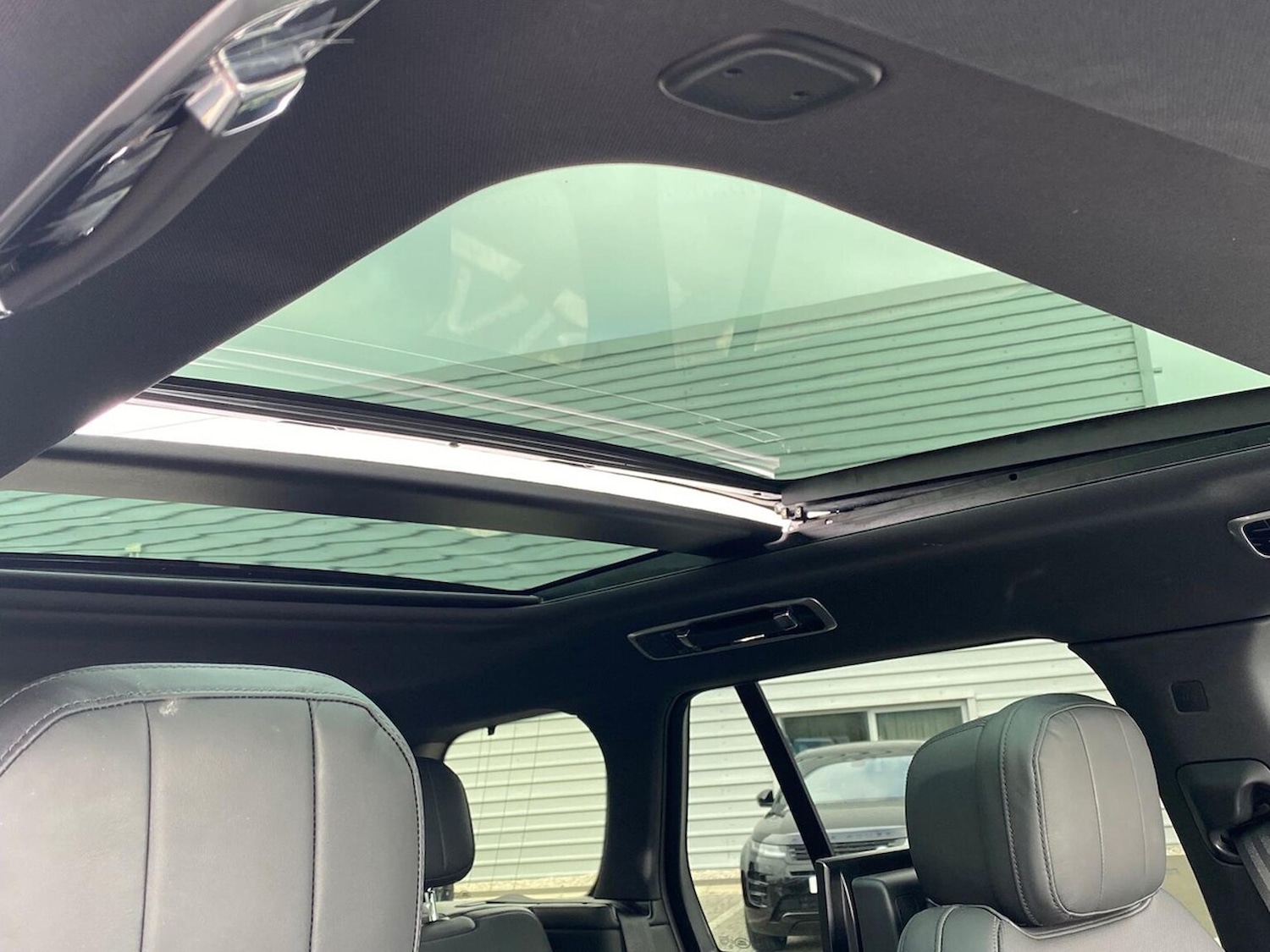 Used Land Rover Range Rover 2025 for sale - 76570951: Photo 36