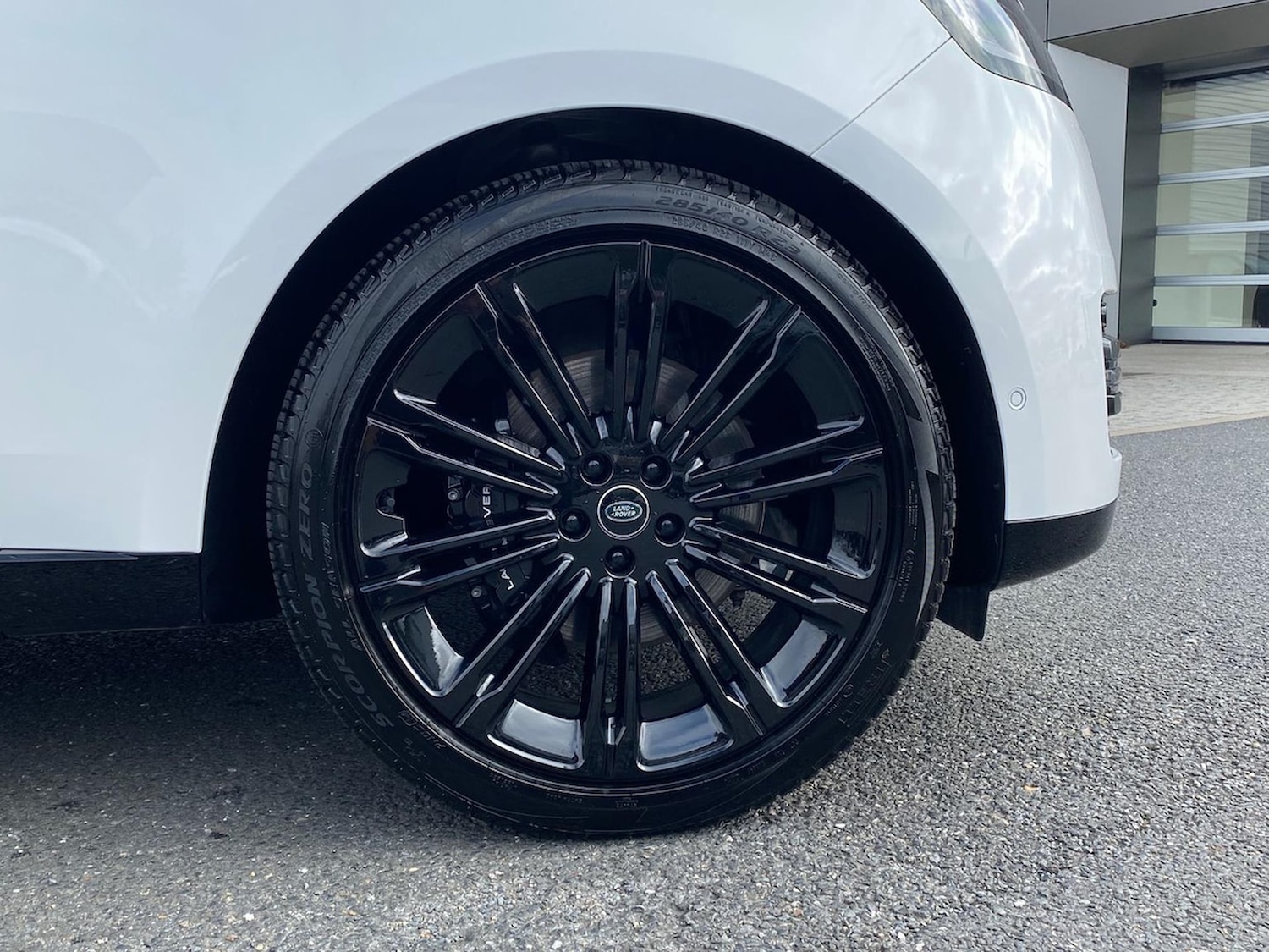 Used Land Rover Range Rover 2025 for sale - 76570951: Photo 8