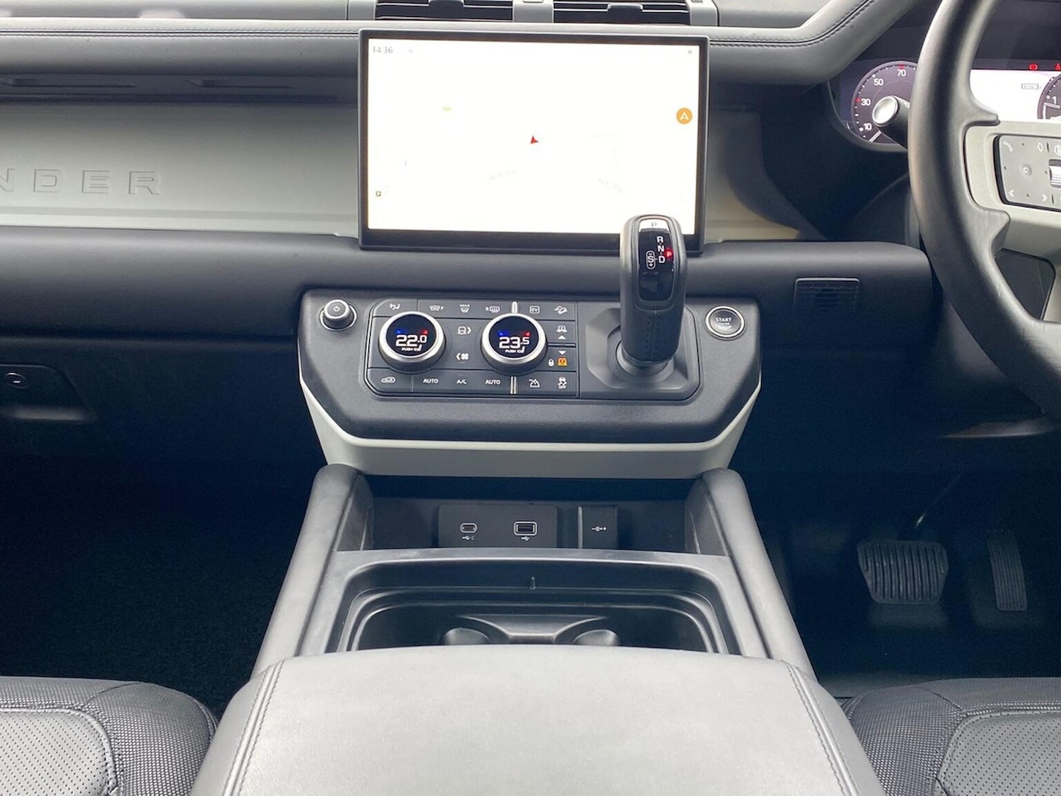 Used Land Rover Defender 2024 for sale - 76455187: Photo 14