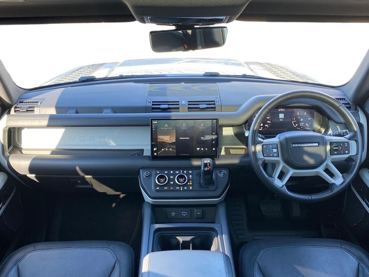 Used Land Rover Defender 2023 for sale - 78191828: Photo 11