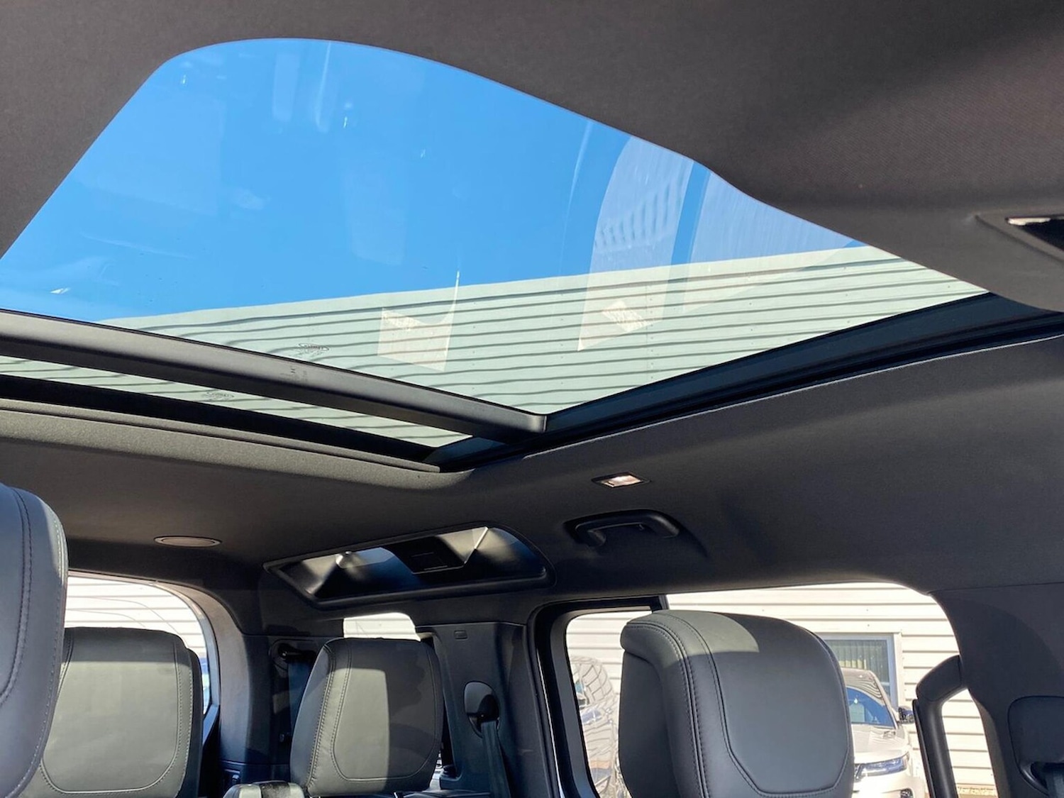 Used Land Rover Defender 2023 for sale - 78191828: Photo 23