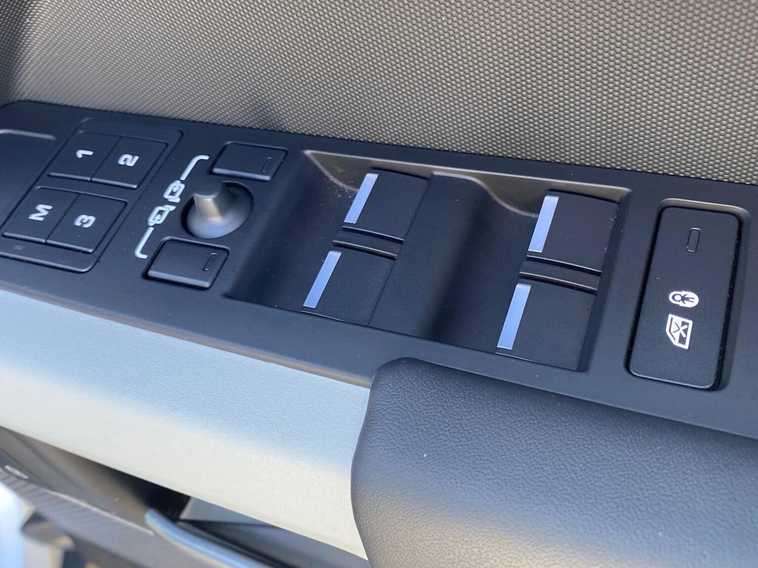 Used Land Rover Defender 2023 for sale - 78191828: Photo 27