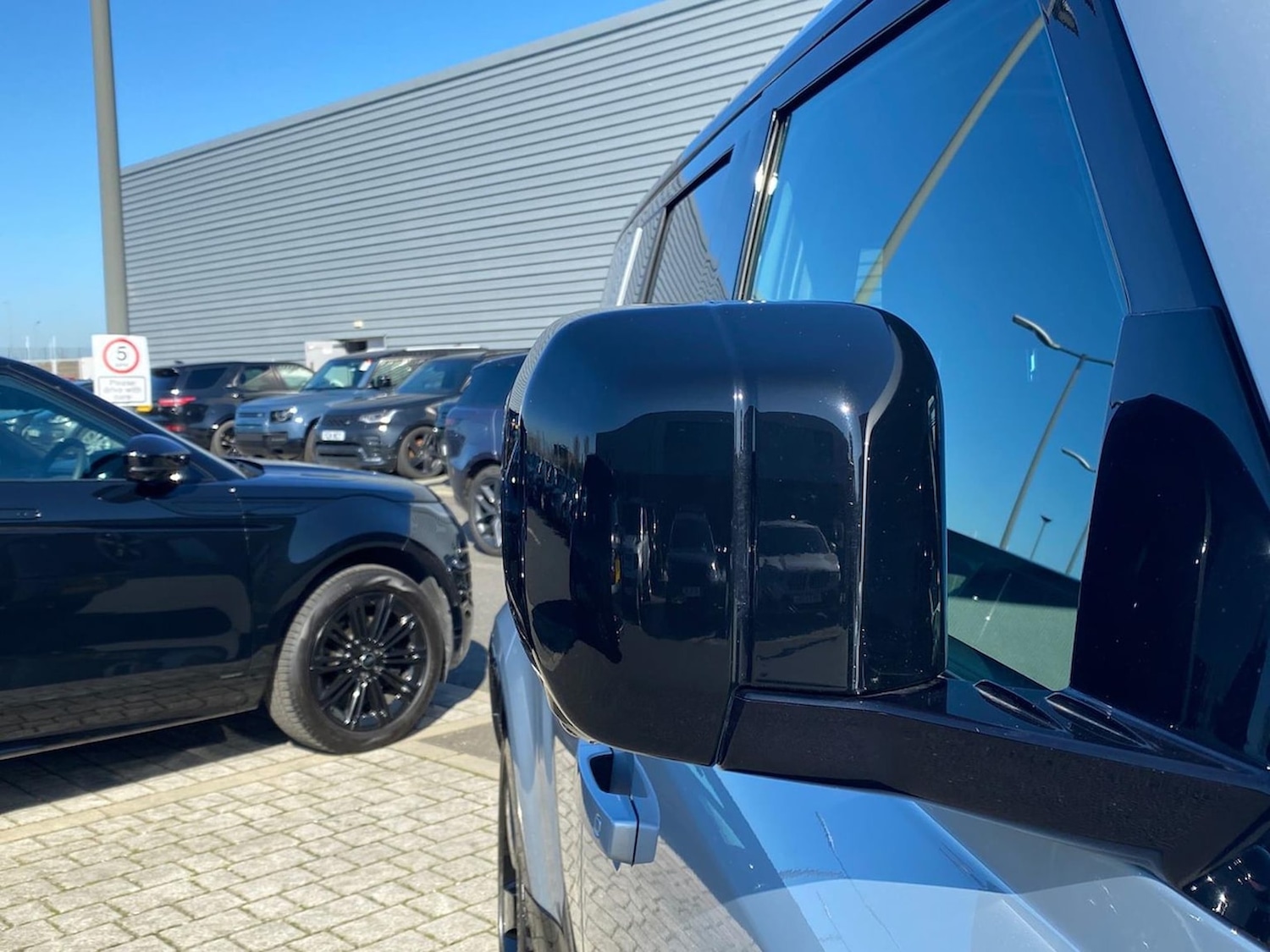 Used Land Rover Defender 2023 for sale - 78191828: Photo 31