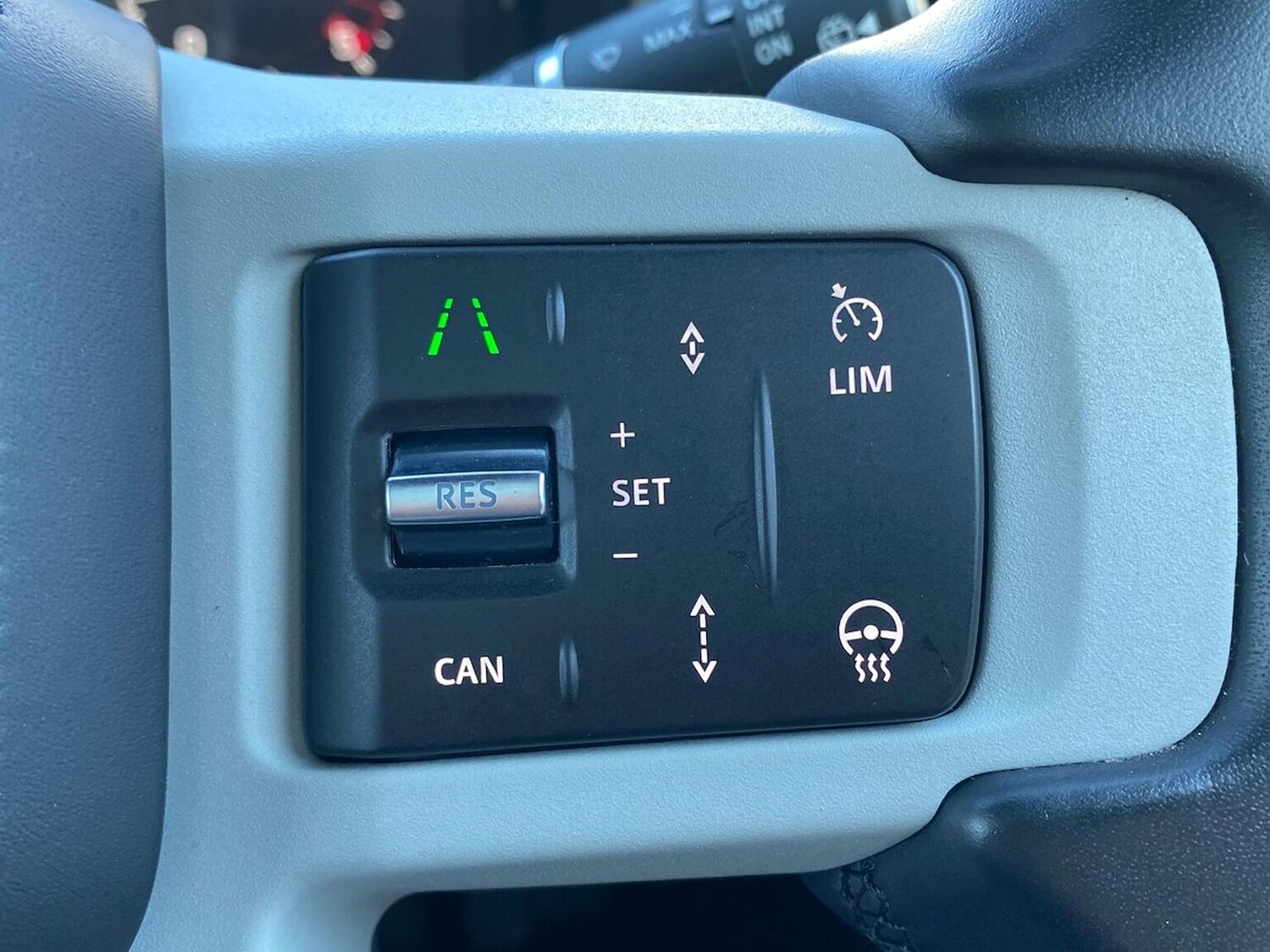 Used Land Rover Defender 2023 for sale - 78191828: Photo 43