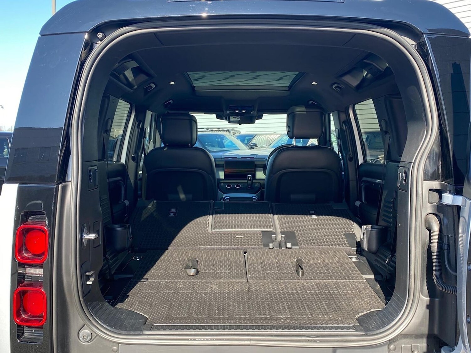 Used Land Rover Defender 2023 for sale - 78191828: Photo 47