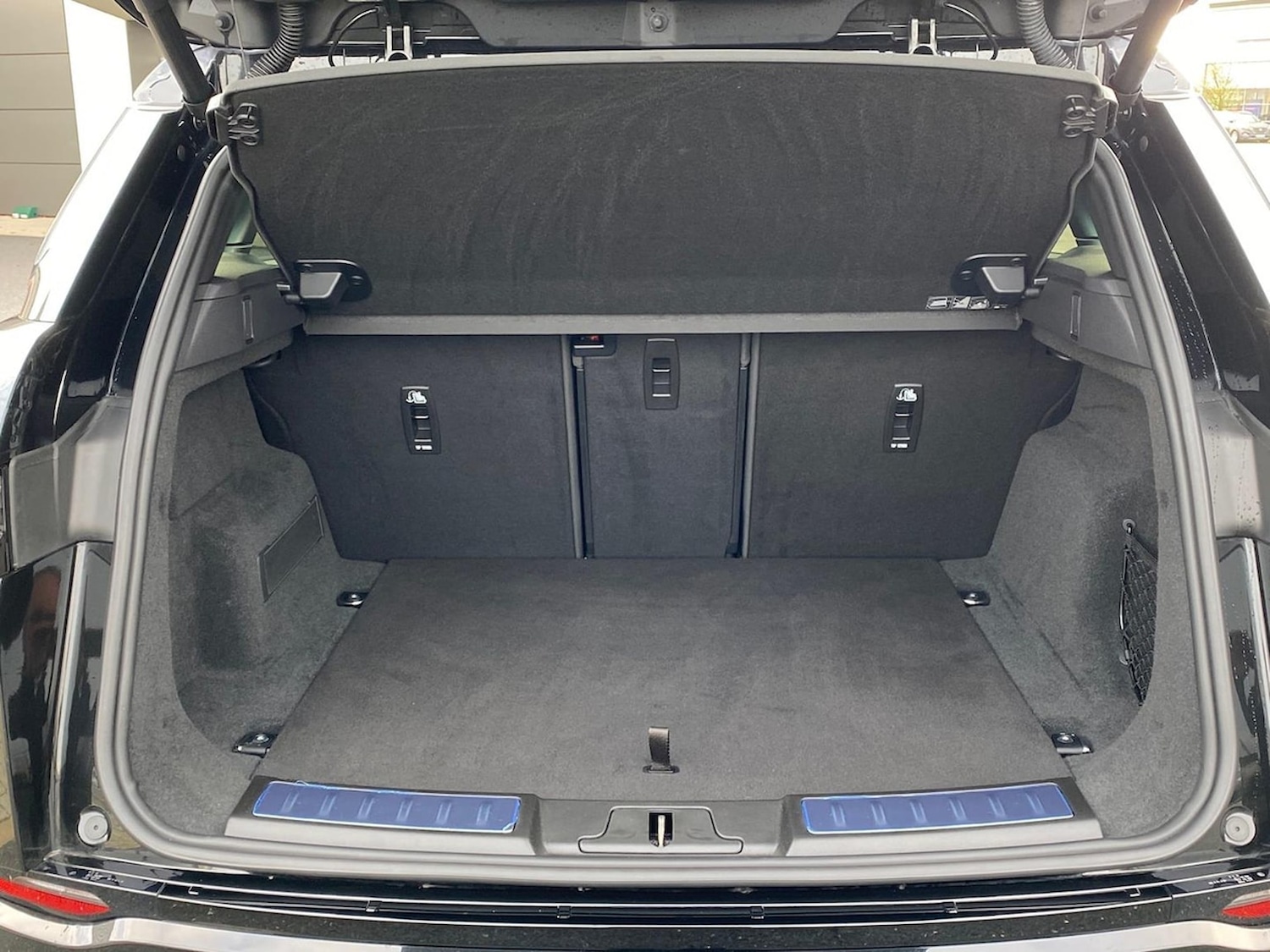 Used Land Rover Range Rover Evoque 2025 for sale - 76599390: Photo 10