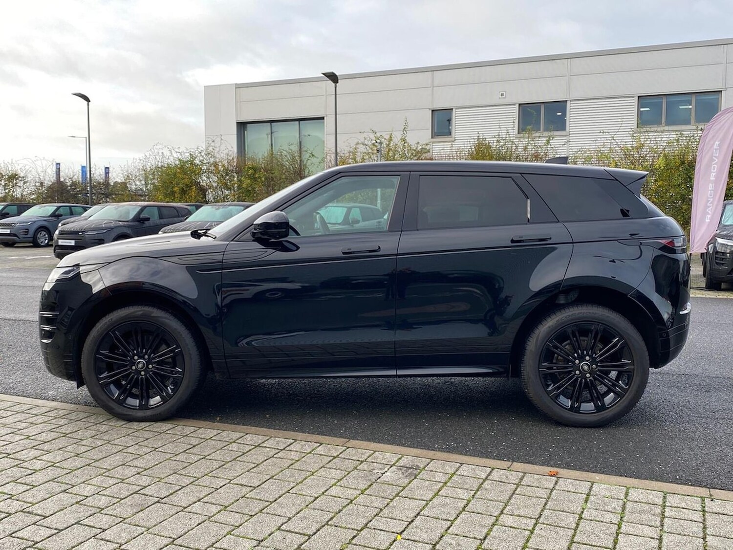 Used Land Rover Range Rover Evoque 2025 for sale - 76599390: Photo 26