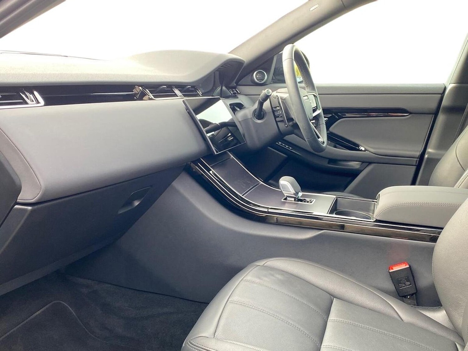 Used Land Rover Range Rover Evoque 2025 for sale - 76599390: Photo 3