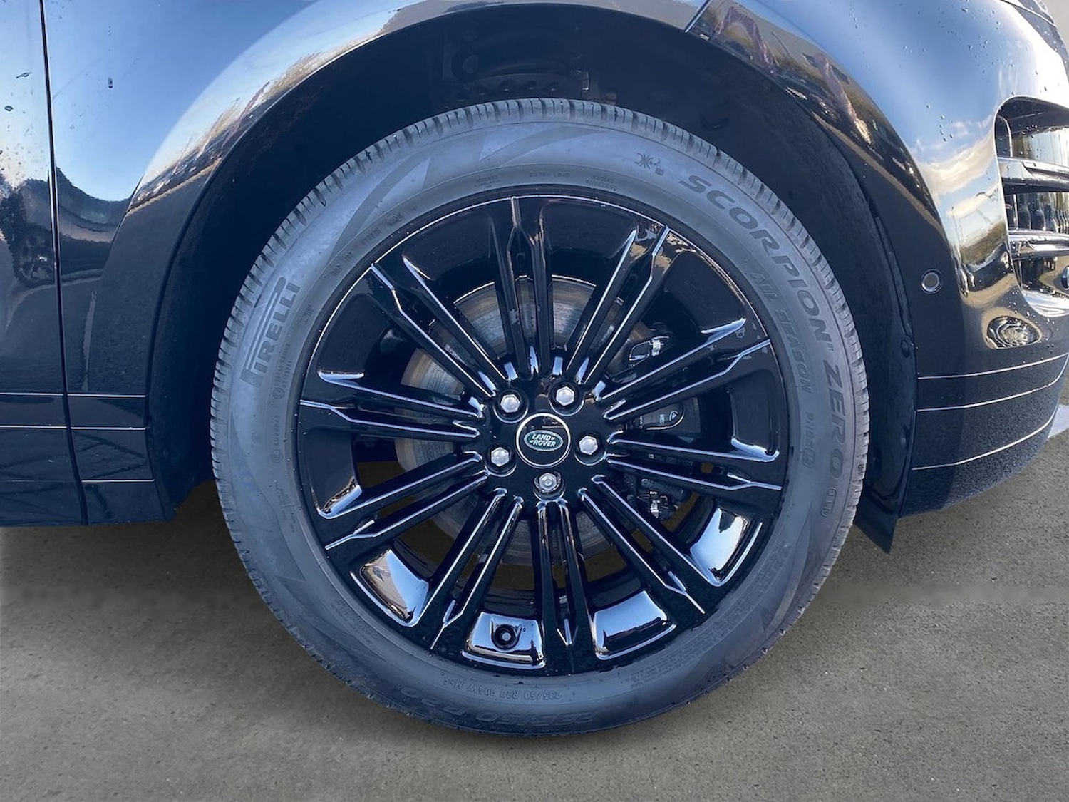 Used Land Rover Range Rover Evoque 2025 for sale - 76599390: Photo 8