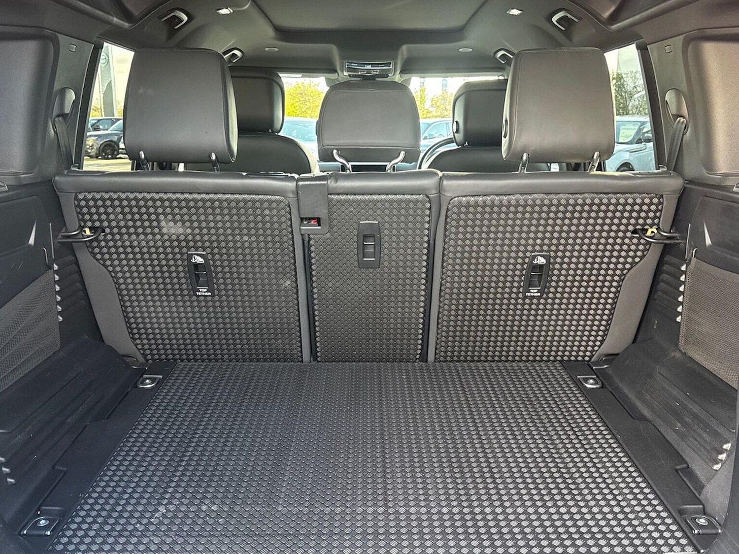 Used Land Rover Defender 2023 for sale - 78193538: Photo 12