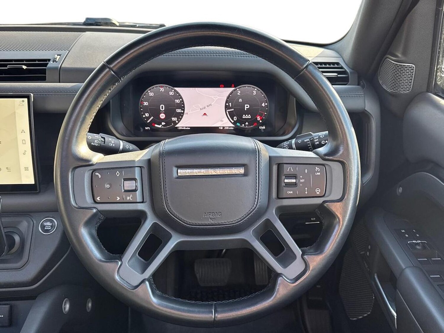 Used Land Rover Defender 2023 for sale - 78193538: Photo 17