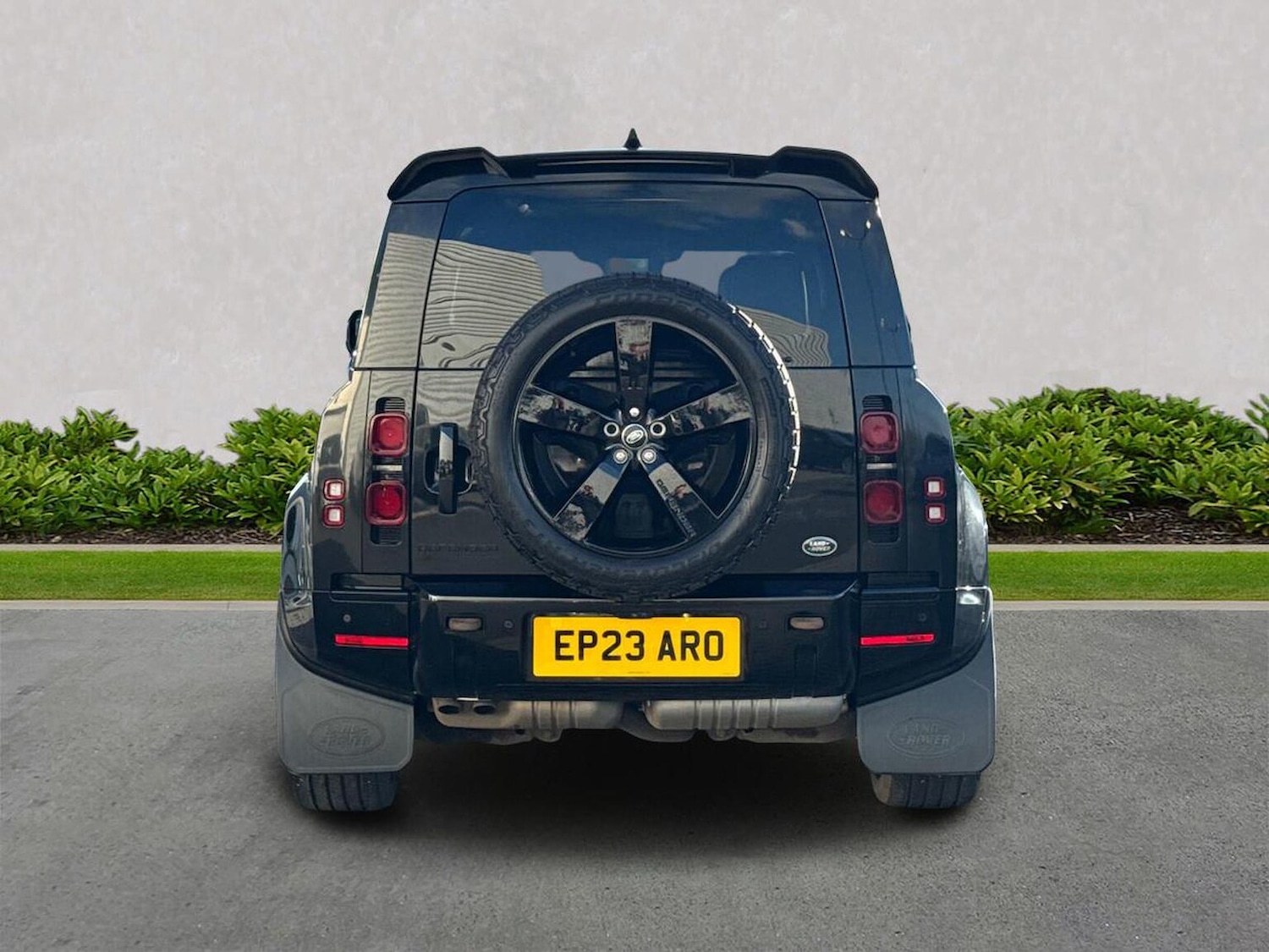 Used Land Rover Defender 2023 for sale - 78193538: Photo 8