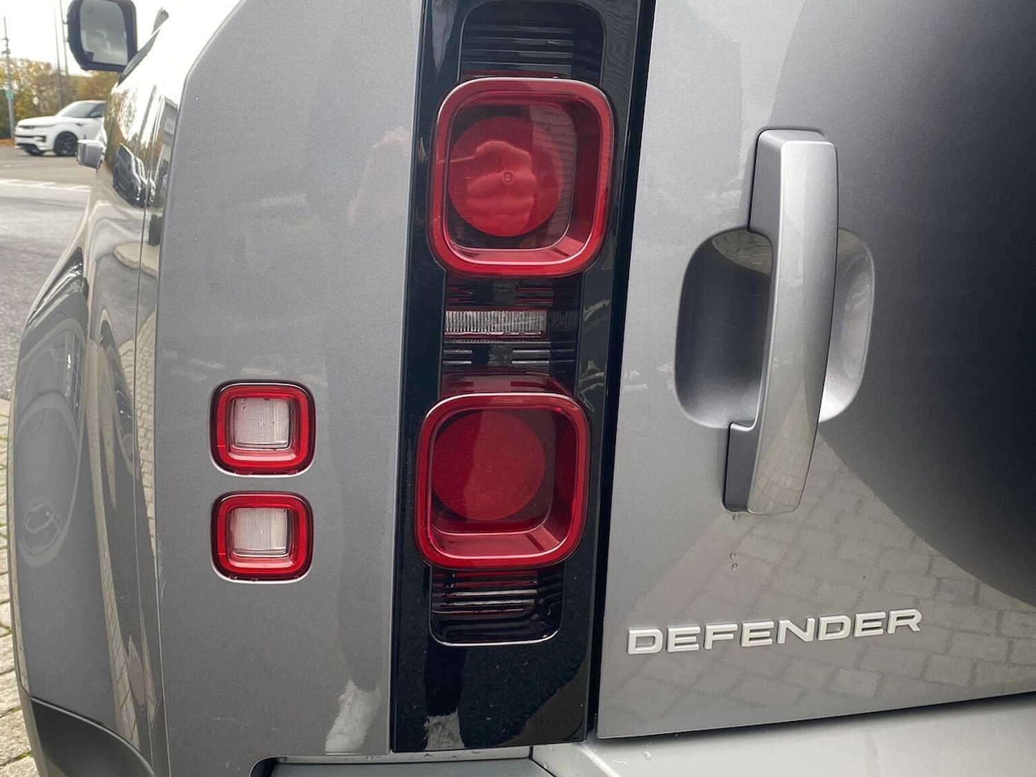 Used Land Rover Defender 2022 for sale - 76449632: Photo 26