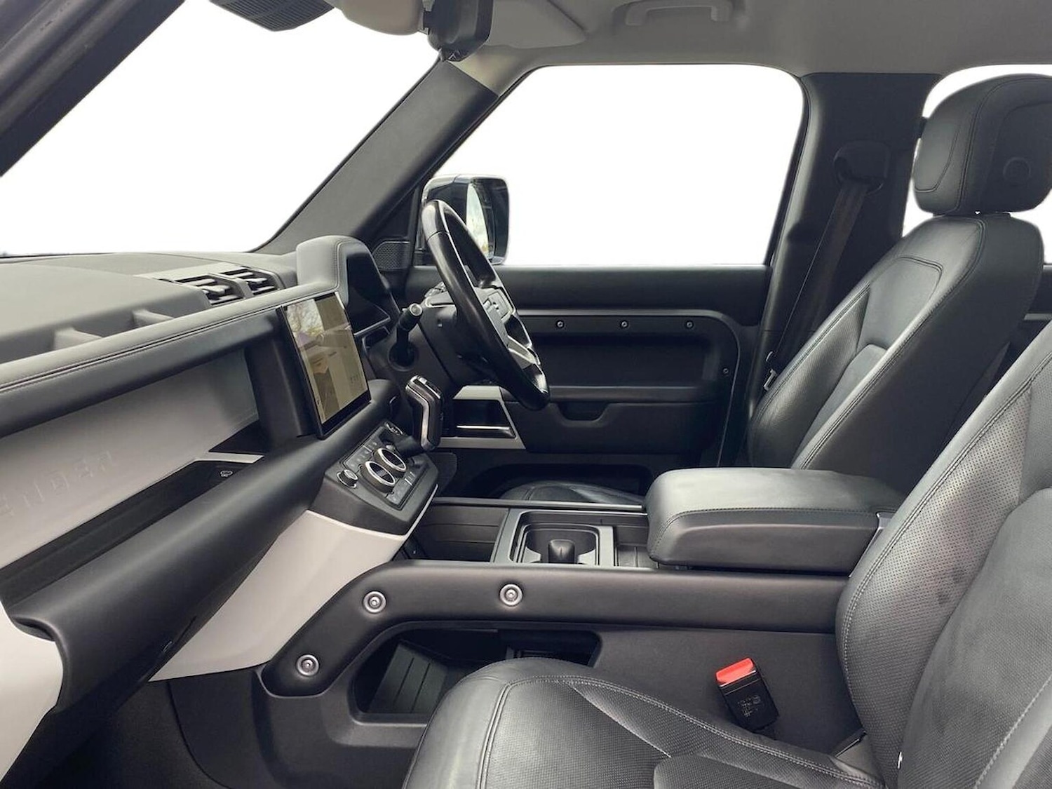 Used Land Rover Defender 2022 for sale - 76449632: Photo 3