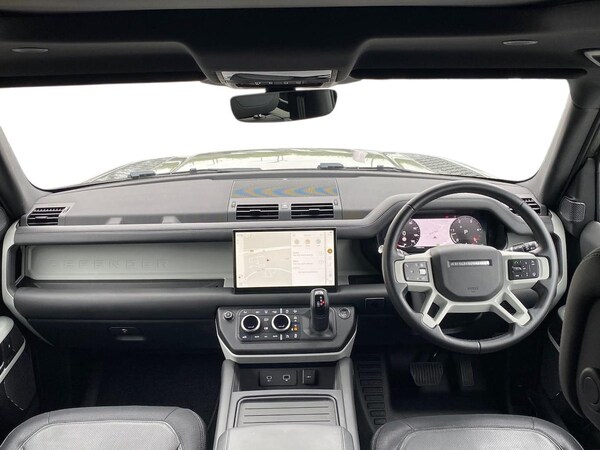 Used Land Rover Defender 2023 for sale - 76127289: Photo 9
