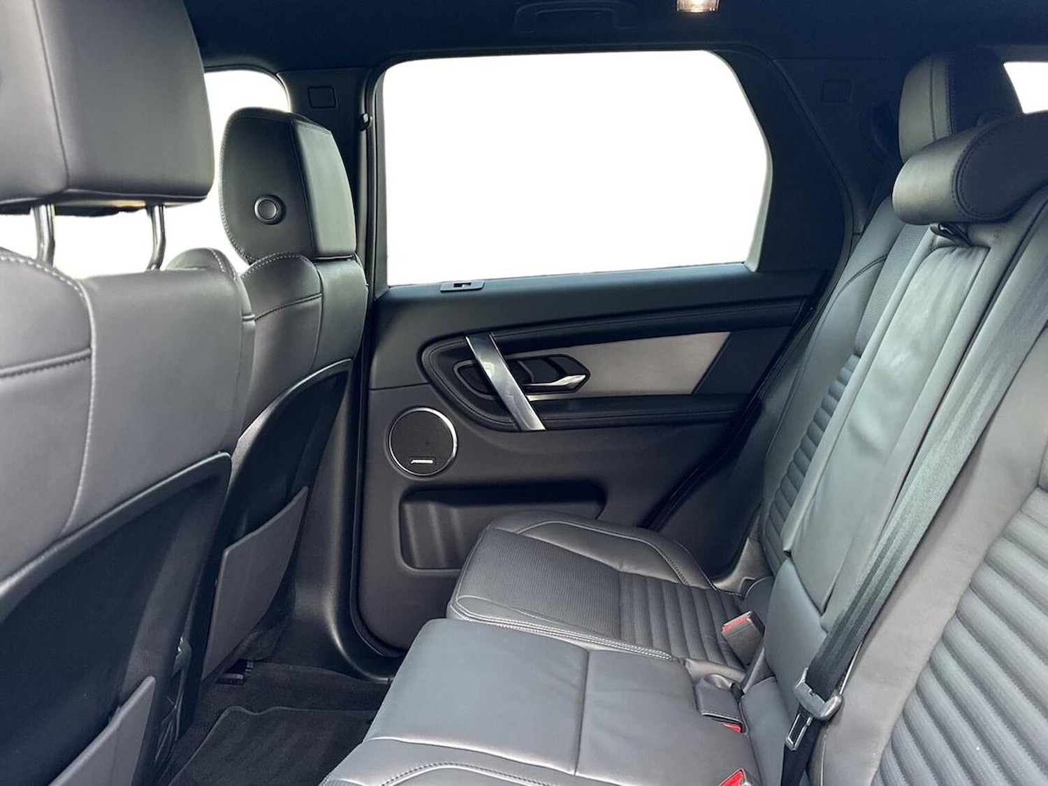 Used Land Rover Discovery Sport 2025 for sale - 78060615: Photo 4