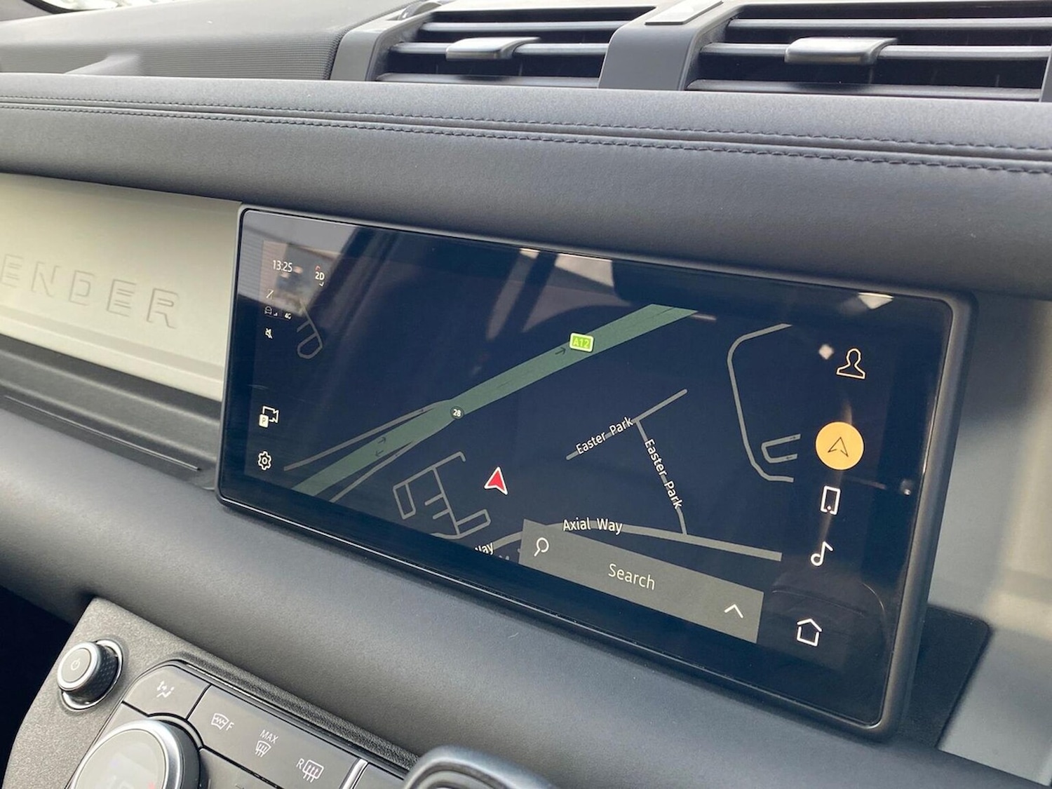 Used Land Rover Defender 2023 for sale - 76578305: Photo 11