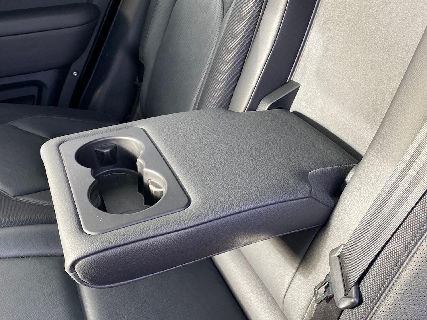 Used Land Rover Defender 2023 for sale - 76578305: Photo 31