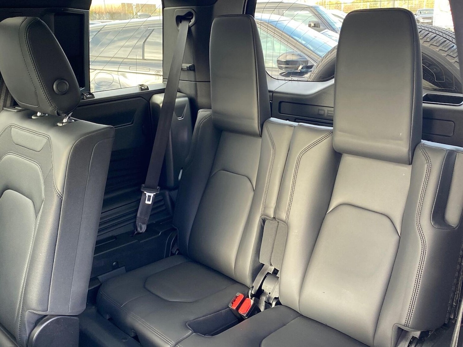 Used Land Rover Defender 2023 for sale - 76578305: Photo 32