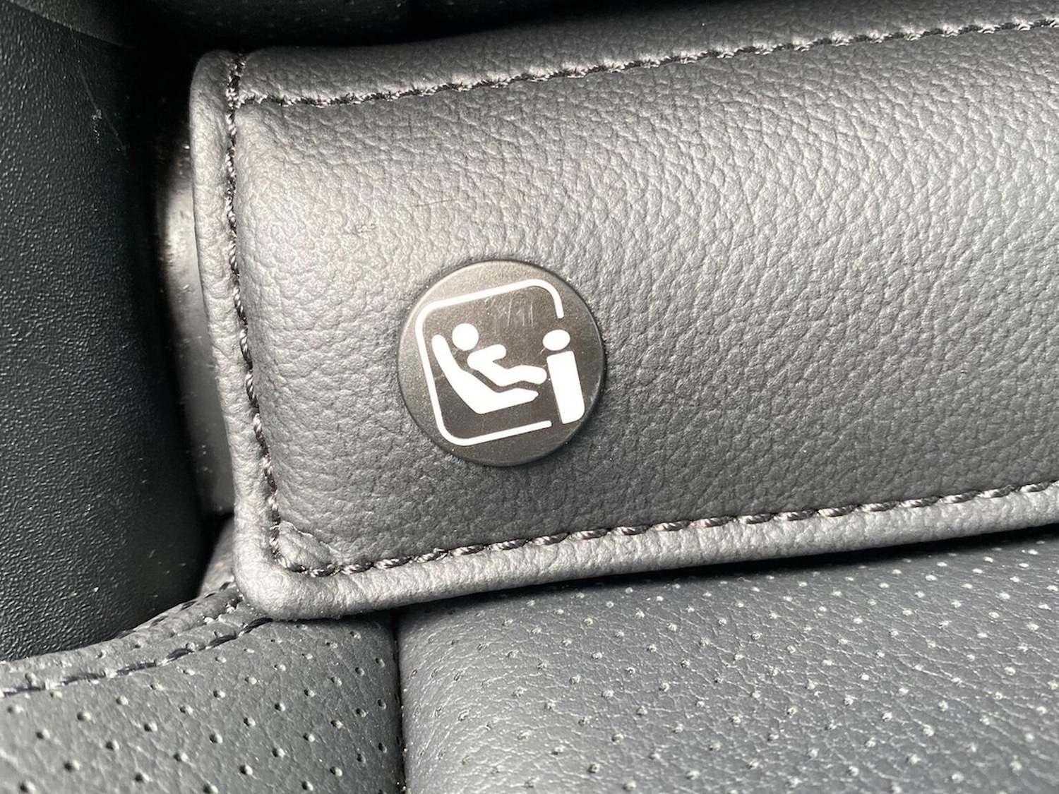 Used Land Rover Defender 2023 for sale - 76578305: Photo 35