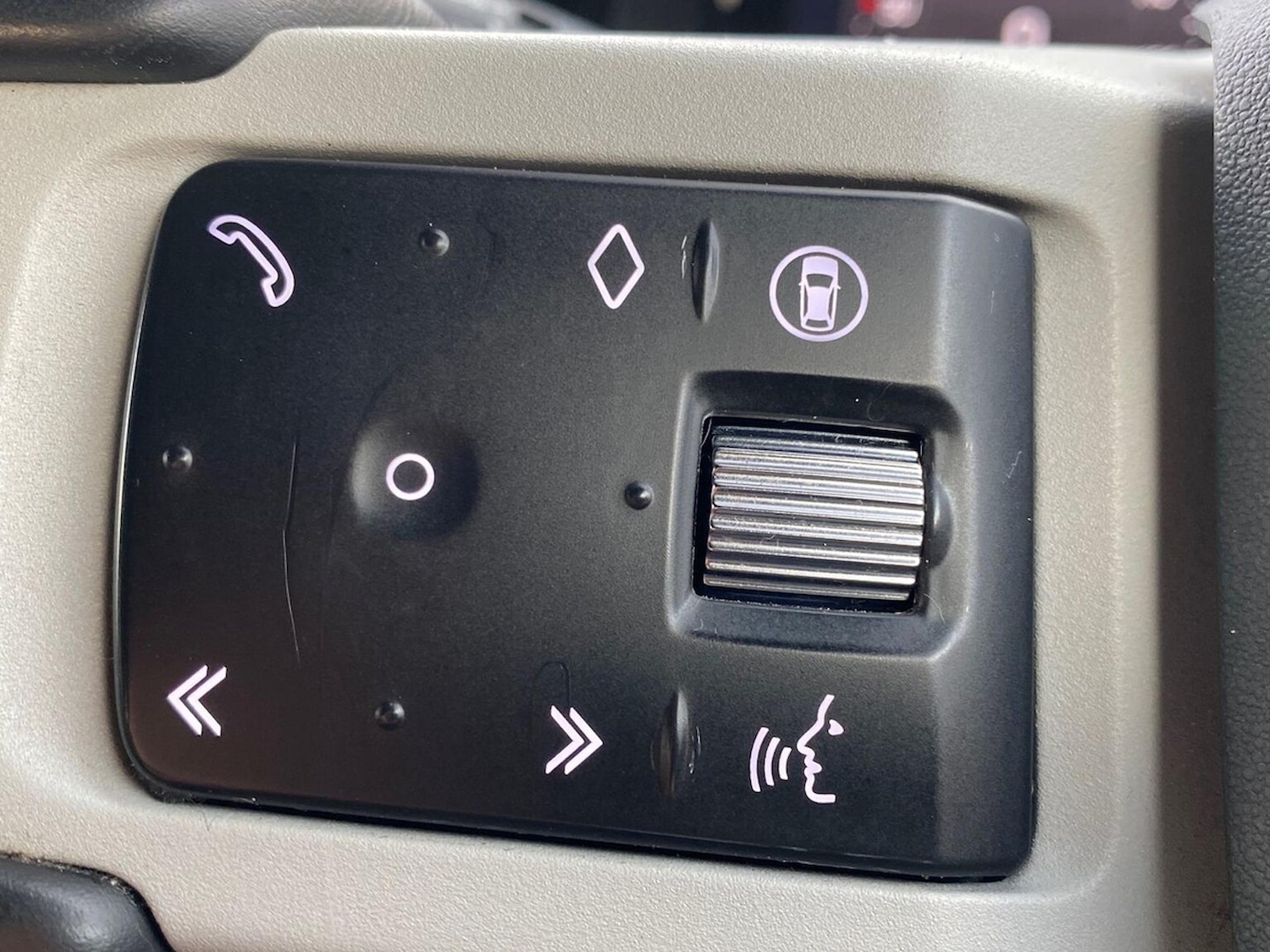 Used Land Rover Defender 2023 for sale - 76578305: Photo 37