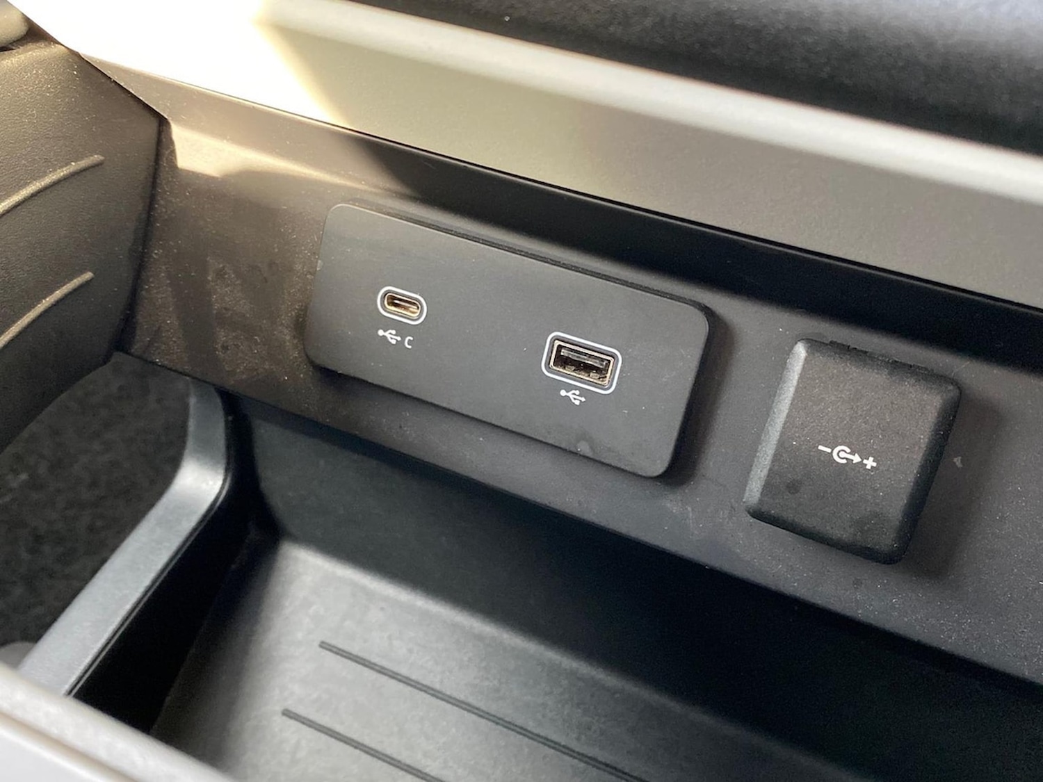 Used Land Rover Defender 2023 for sale - 76578305: Photo 40