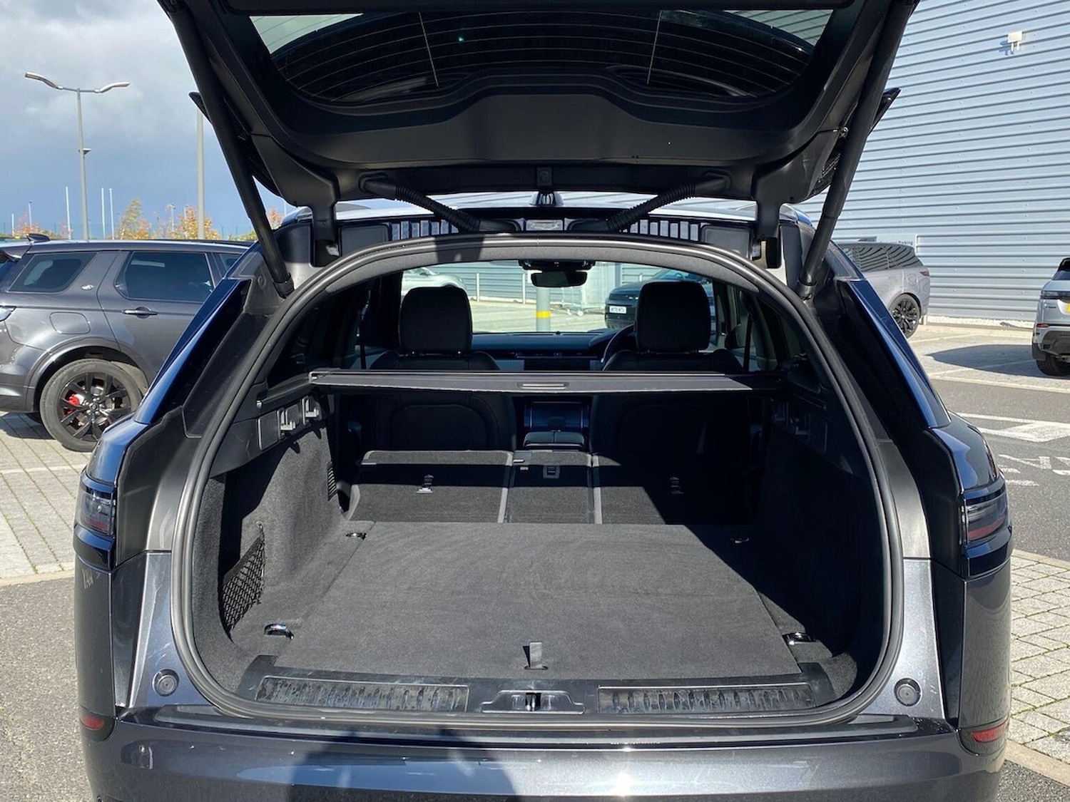 Used Land Rover Range Rover Velar 2024 for sale - 76720309: Photo 34