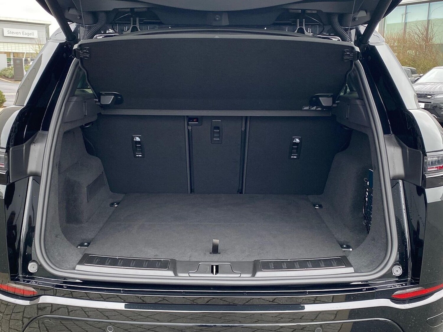 Used Land Rover Range Rover Evoque 2025 for sale - 77528893: Photo 10