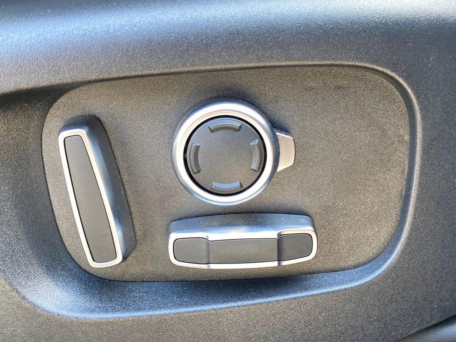 Used Land Rover Range Rover Evoque 2025 for sale - 78193418: Photo 33