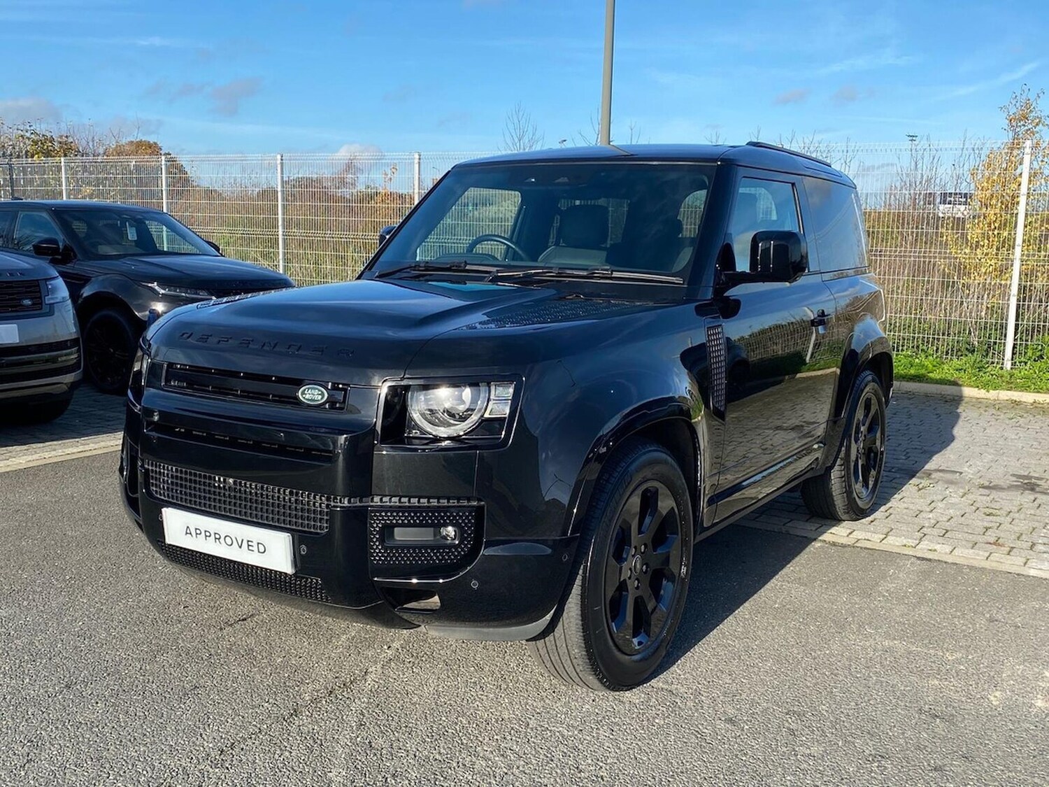 Used Land Rover Defender 2023 for sale - 76785181: Photo 31