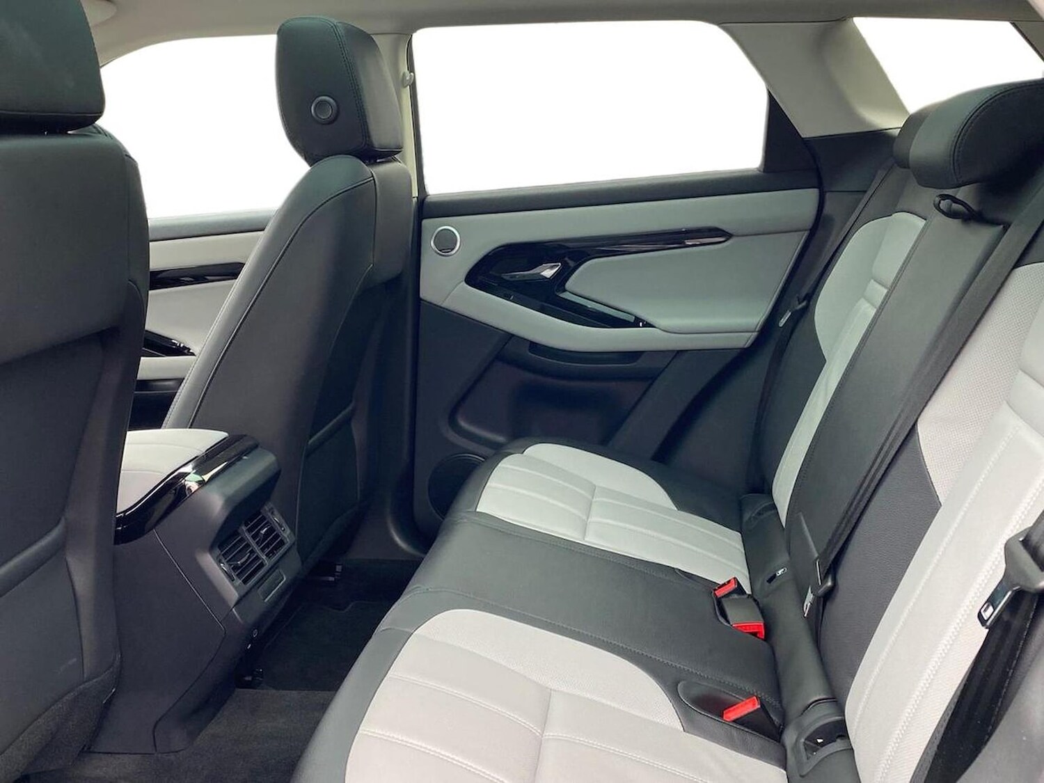 Used Land Rover Range Rover Evoque 2025 for sale - 78191829: Photo 6