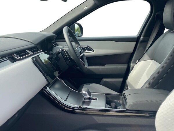Used Land Rover Range Rover Velar 2025 for sale - 76142989: Photo 3