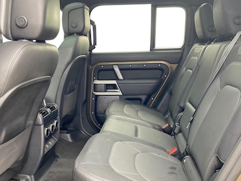 Used Land Rover Defender 2023 for sale - 75435655: Photo