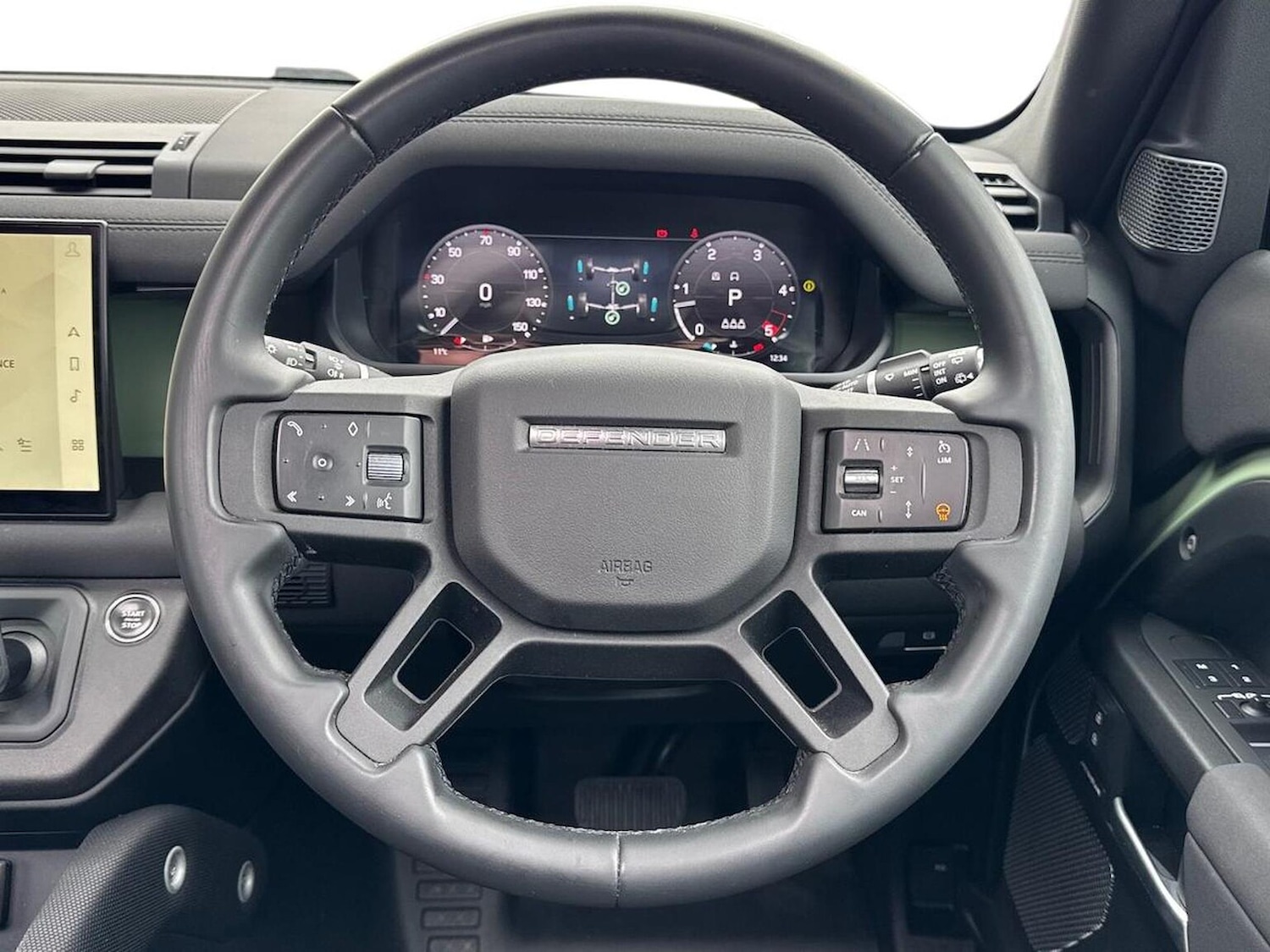 Used Land Rover Defender 2023 for sale - 77640357: Photo 15