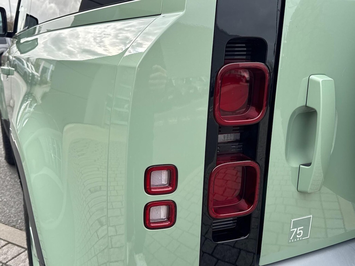 Used Land Rover Defender 2023 for sale - 77640357: Photo 19